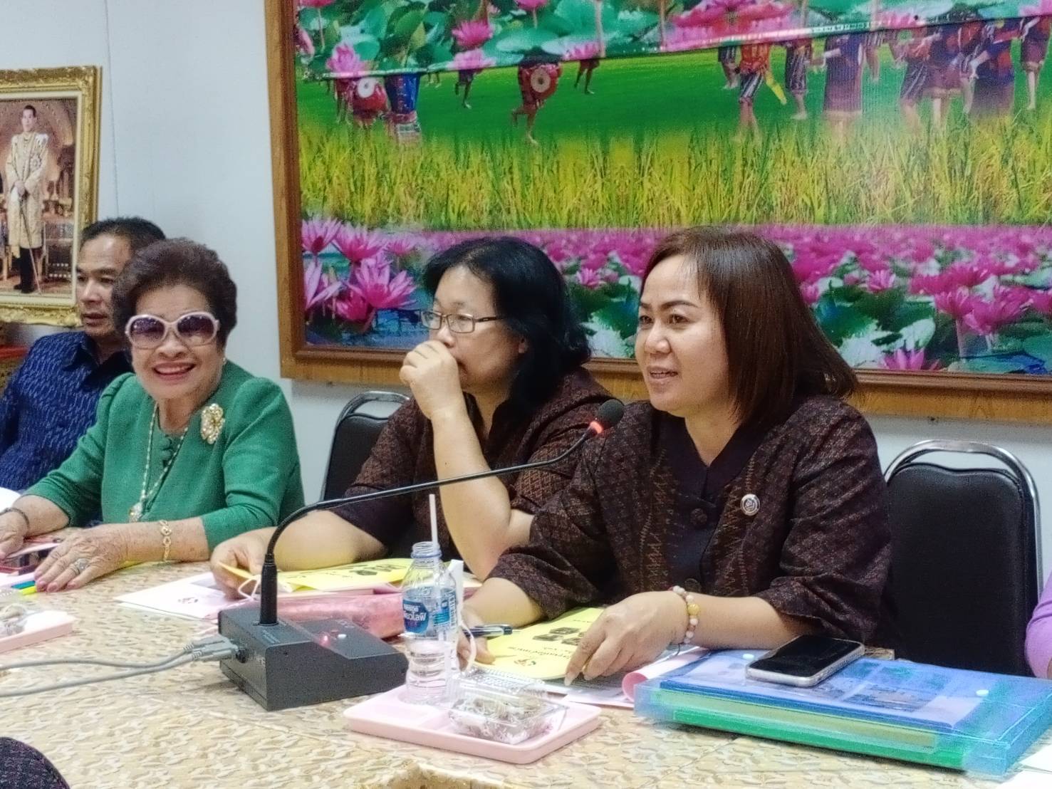 พช.มหาสารคาม จัดกิจกรรมคัดเลือกคนกองทุนพัฒนาบทบาทสตรีดีเด่นระดับจังหวัด​ ประจำปี 2566