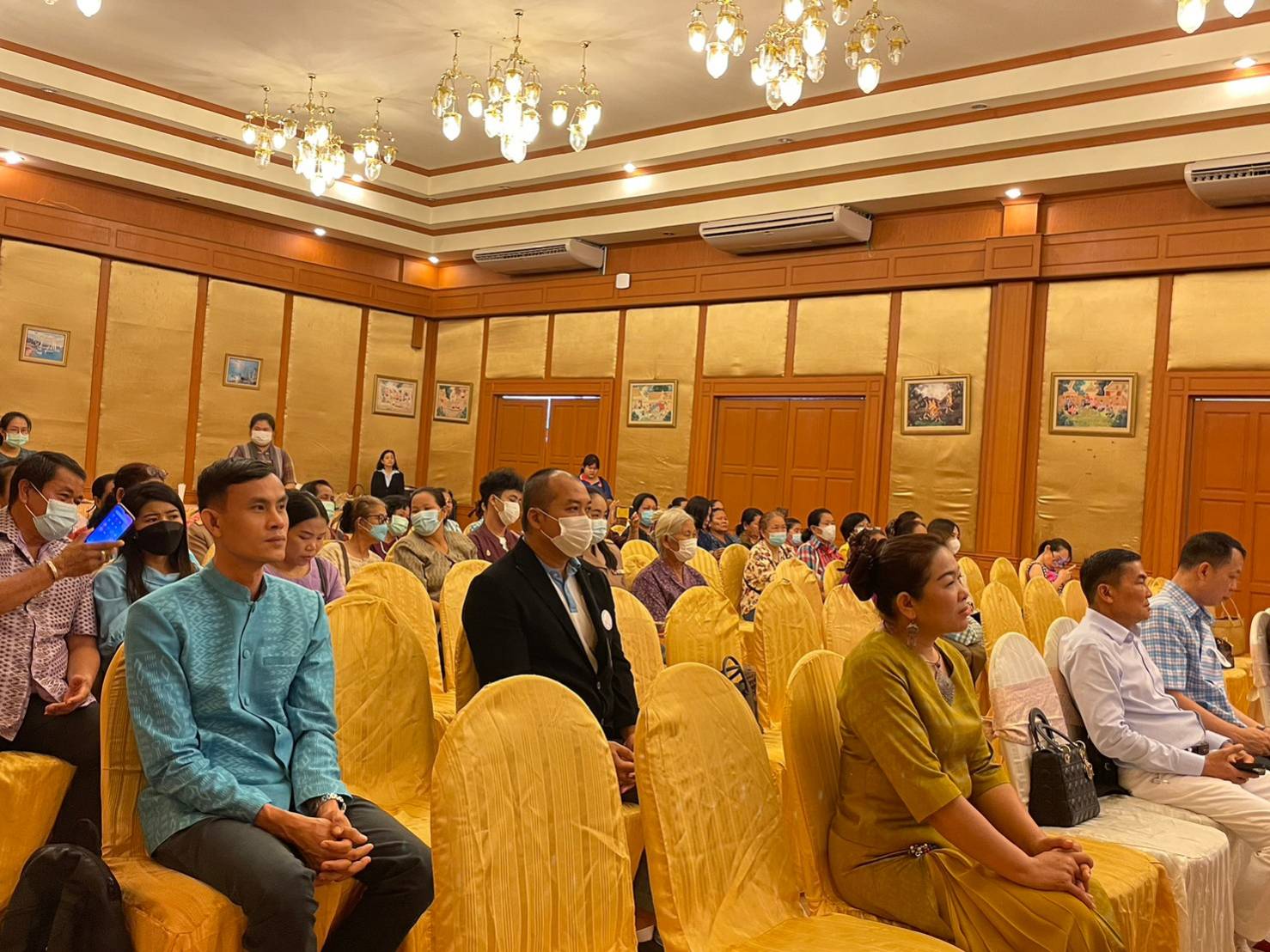 ? พช.มหาสารคาม สนองพระดำริสมเด็จพระเจ้าลูกเธอ เจ้าฟ้าสิริวัณณวรี นารีรัตนราชกัญญา ส่งเสริมการทอผ้าไหมลายดอกรักราชกัญญา มุ่งสืบสานและต่อยอดภูมิปัญญา งานหัตถศิลป์พื้นถิ่นให้ดำรงอยู่คู่แผ่นดินไทยอย่างยั่งยืน