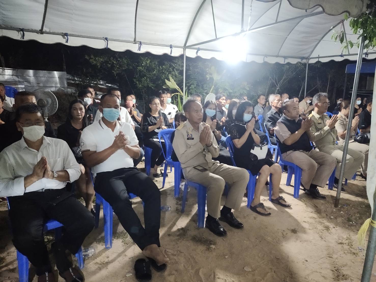พช.มหาสารคาม : ร่วมเป็นเจ้าภาพสวดพระอภิธรรมศพ คุณแม่บุญสวน ภูแก้ว  มารดาของนางอุไรวรรณ คำจันดี  นักวิชาการพัฒนาชุมชนชำนาญการ  สำนักงานพัฒนาชุมชนอำเภอวาปีปทุม