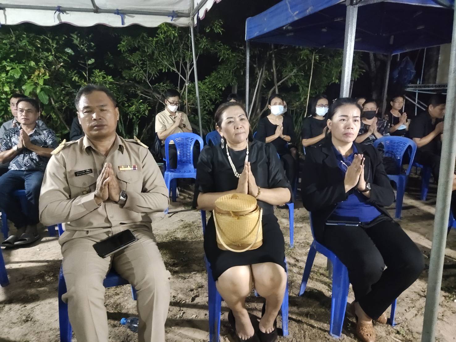 พช.มหาสารคาม : ร่วมเป็นเจ้าภาพสวดพระอภิธรรมศพ คุณแม่บุญสวน ภูแก้ว  มารดาของนางอุไรวรรณ คำจันดี  นักวิชาการพัฒนาชุมชนชำนาญการ  สำนักงานพัฒนาชุมชนอำเภอวาปีปทุม