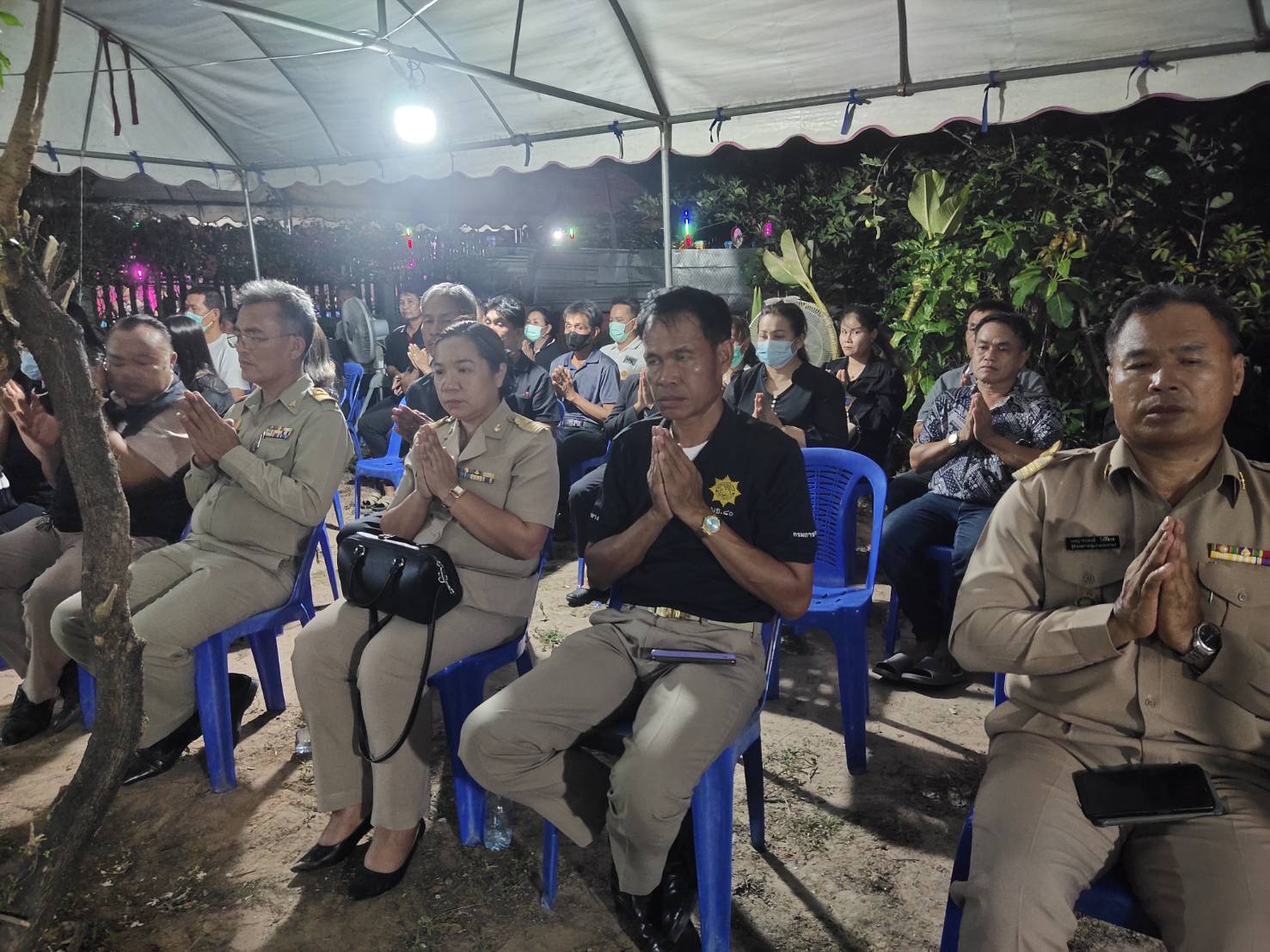 พช.มหาสารคาม : ร่วมเป็นเจ้าภาพสวดพระอภิธรรมศพ คุณแม่บุญสวน ภูแก้ว  มารดาของนางอุไรวรรณ คำจันดี  นักวิชาการพัฒนาชุมชนชำนาญการ  สำนักงานพัฒนาชุมชนอำเภอวาปีปทุม