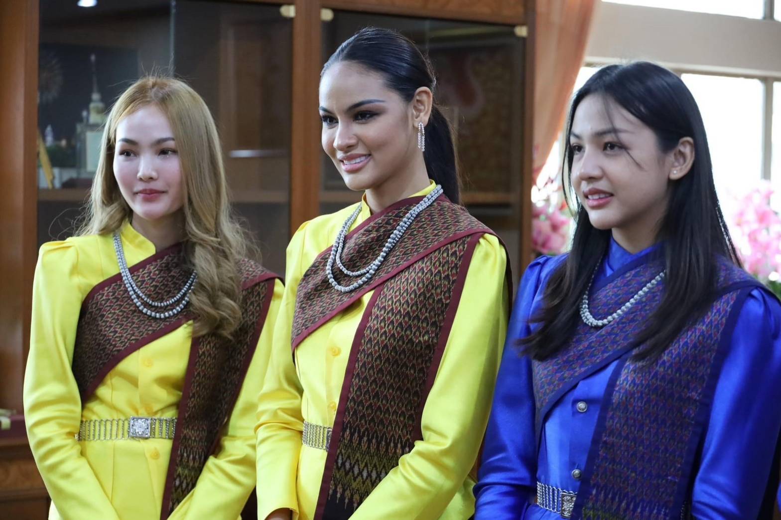 พช.มหาสารคาม : นำตัวแทนผู้ทำหน้าที่หมุนวงล้อออกรางวัลสลากกินแบ่งรัฐบาล งวดประจำวันที่ 1 มิถุนายน 2566 เข้าพบ ผู้ว่าราชการจังหวัดมหาสารคาม