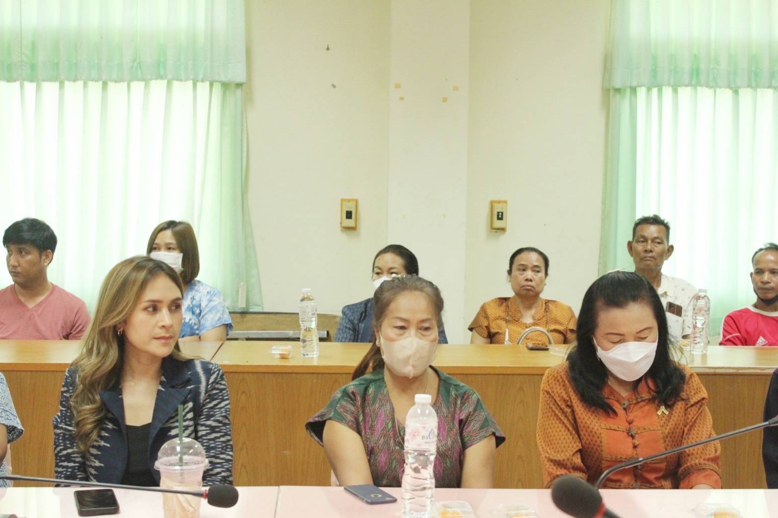 พช.มหาสารคาม ร่วมกับเครือข่าย OTOP จังหวัด จัดประชุม คัดเลือกและสร้างความเข้าใจ ผู้ผลิต ผู้ประกอบการ OTOP เข้าร่วมงาน OTOP Midyear 2023