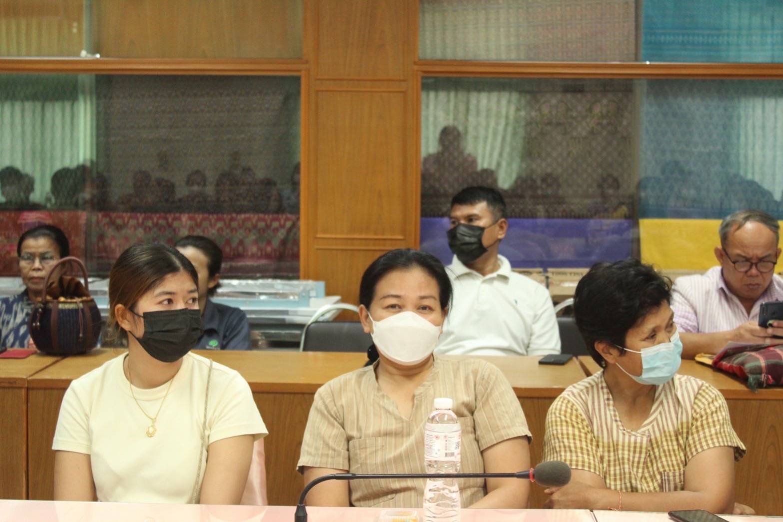 พช.มหาสารคาม ร่วมกับเครือข่าย OTOP จังหวัด จัดประชุม คัดเลือกและสร้างความเข้าใจ ผู้ผลิต ผู้ประกอบการ OTOP เข้าร่วมงาน OTOP Midyear 2023