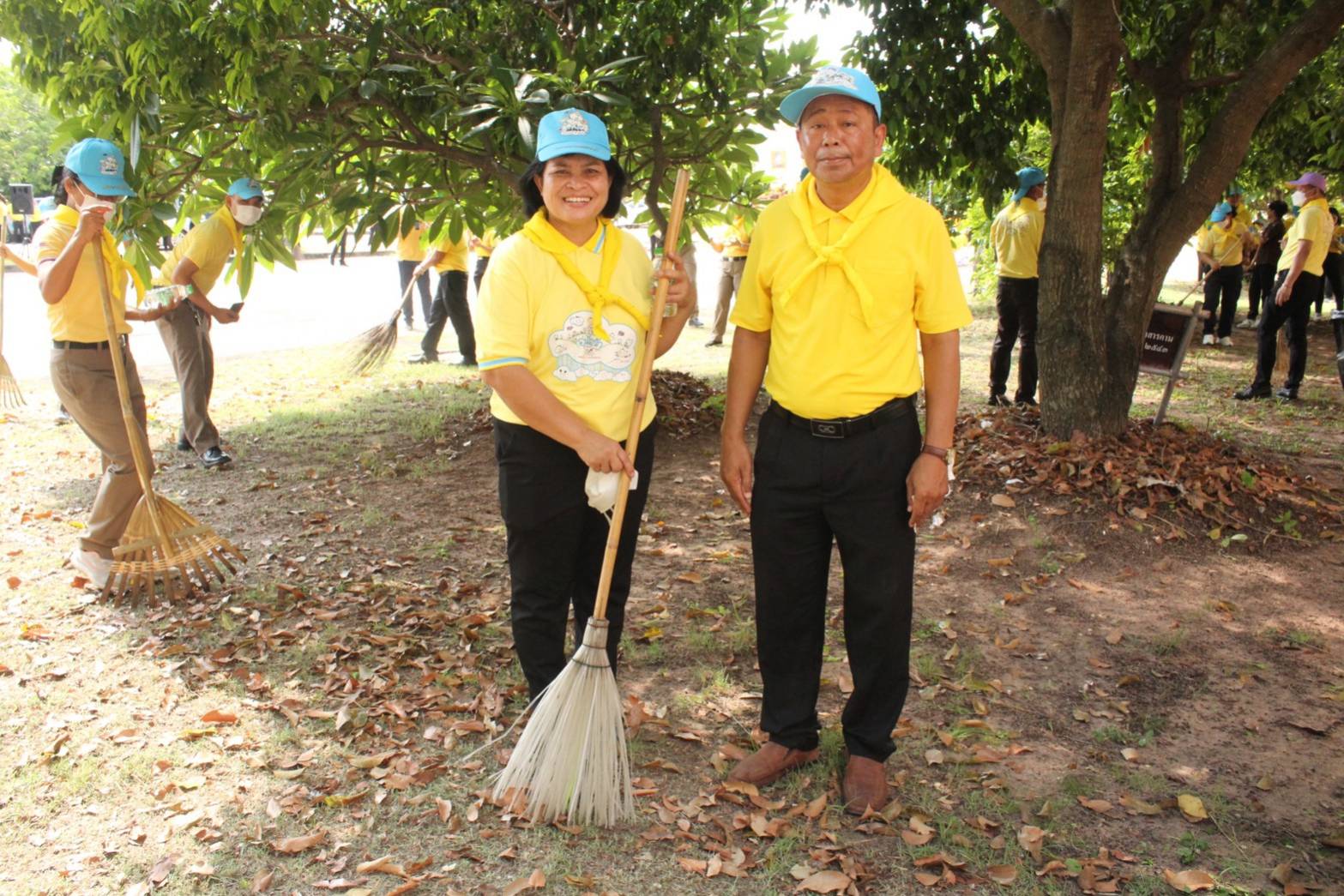 ? พช.มหาสารคาม ร่วมกิจกรรมจิตอาสาพัฒนาเนื่องในวันสำคัญของชาติไทย “วันพระบาทสมเด็จพระปกเกล้าเจ้าอยู่หัว” ?