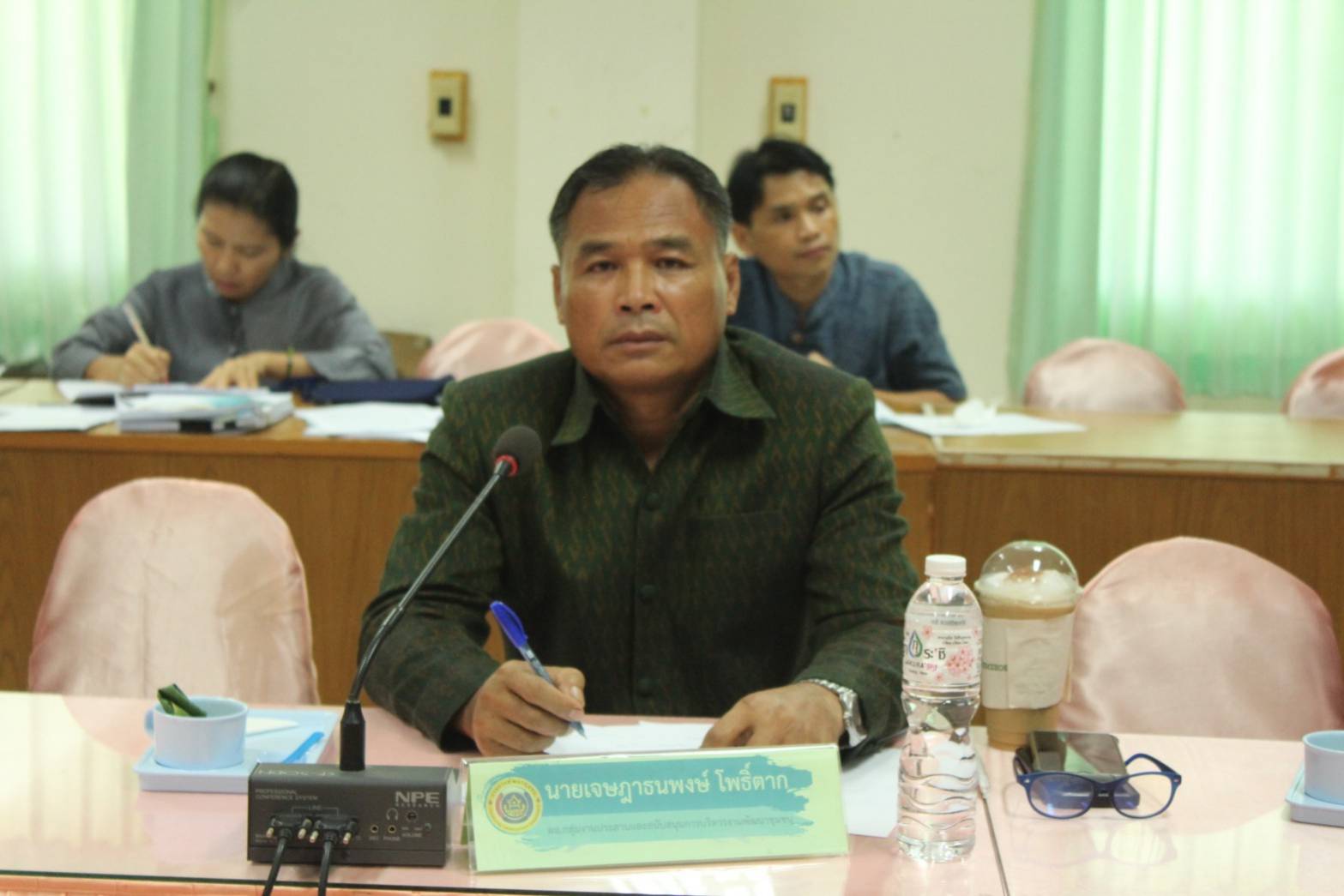 ?พช.มหาสารคาม ประชุมประจำเดือนสำนักงานพัฒนาชุมชนจังหวัดมหาสารคาม ครั้งที่ 6/2566 ?