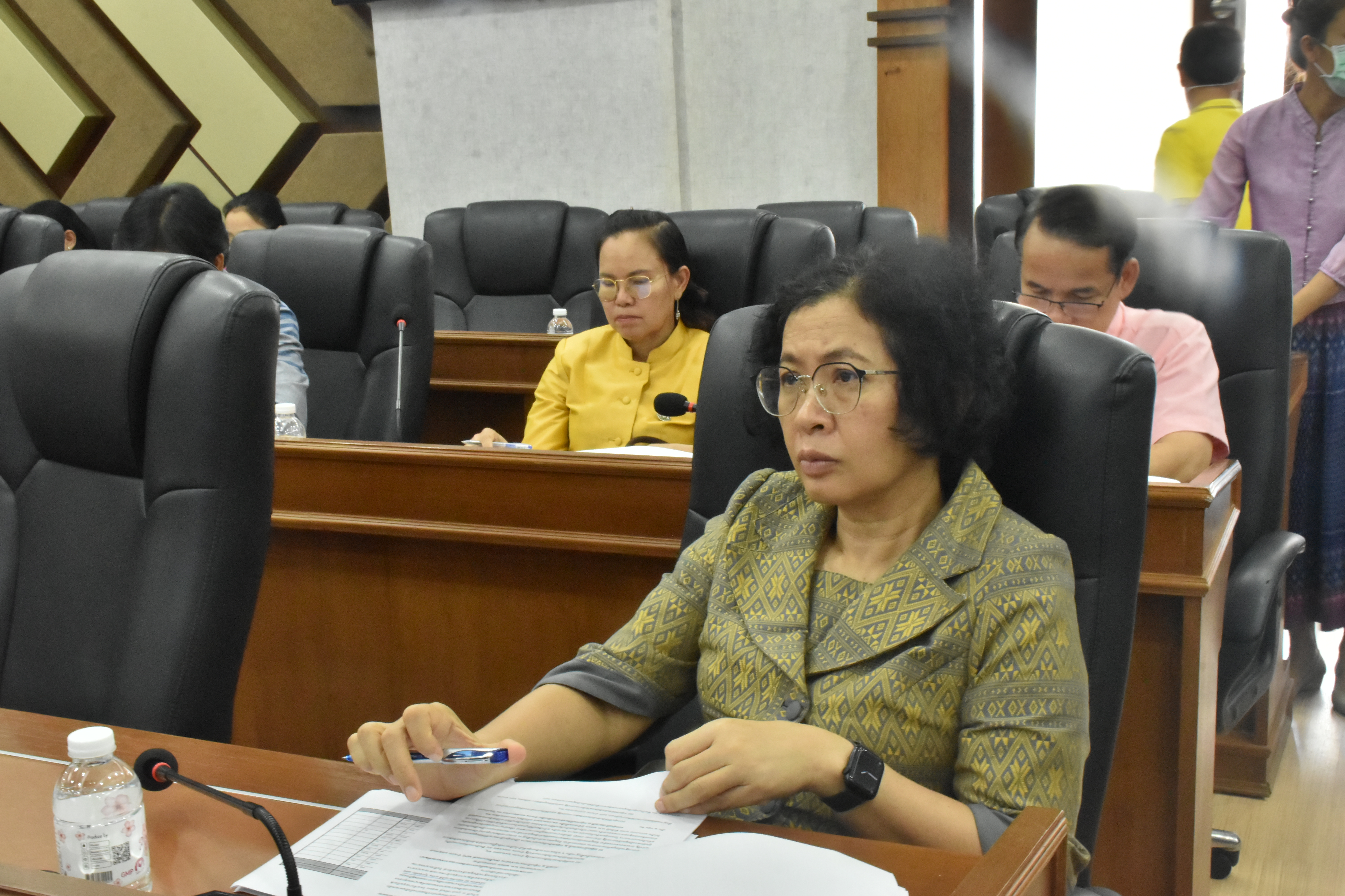 ?พช.มหาสารคามประชุมคณะกรรมการบริหารศูนย์อำนวยการขจัดความยากจนและพัฒนาคนทุกช่วงวัยอย่างยั่งยืนตามหลักปรัชญาของเศรษฐกิจพอเพียงจังหวัดมหาสารคาม (คจพ.จ.) ครั้งที่ 1/2566 ?