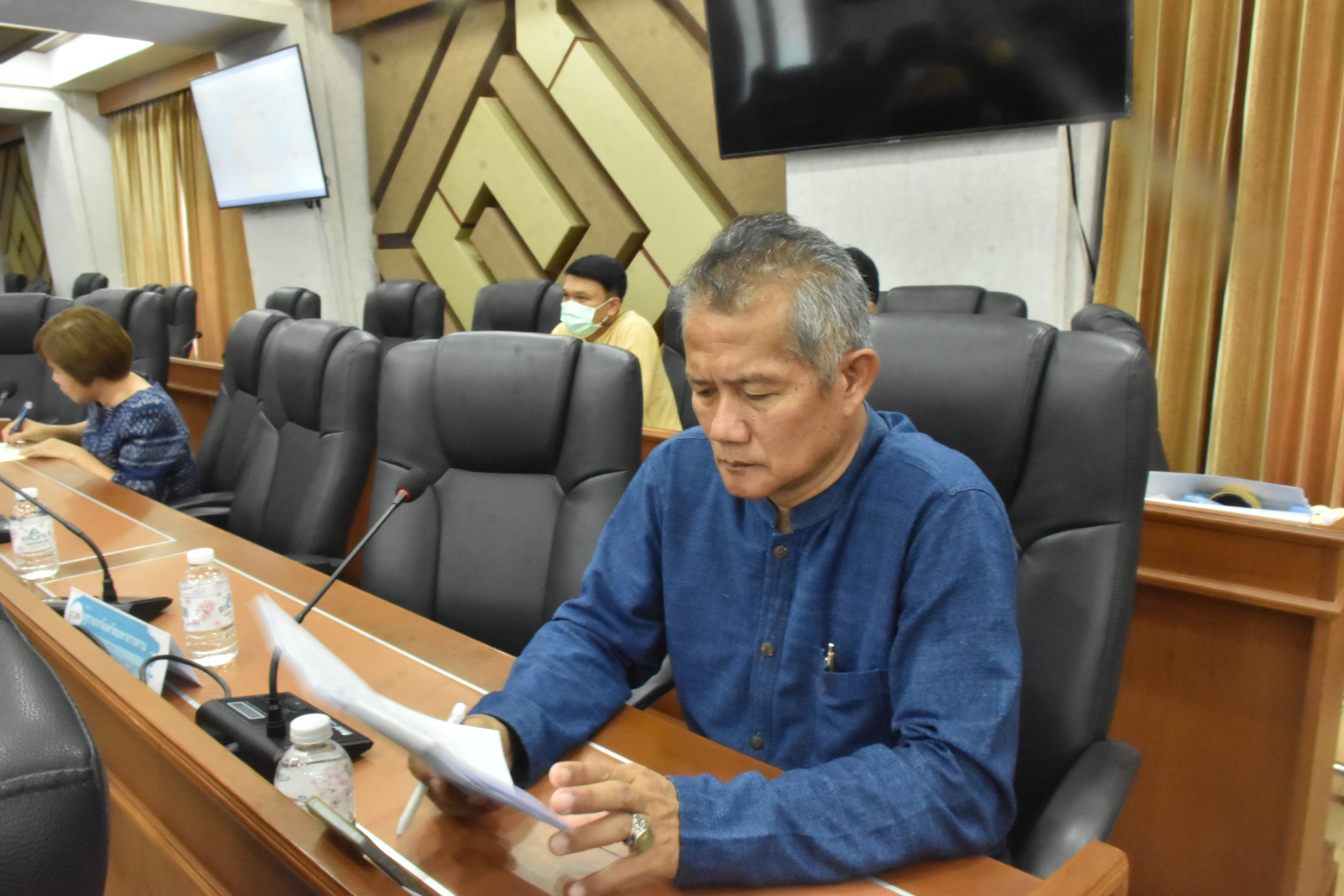 ?พช.มหาสารคามประชุมคณะกรรมการบริหารศูนย์อำนวยการขจัดความยากจนและพัฒนาคนทุกช่วงวัยอย่างยั่งยืนตามหลักปรัชญาของเศรษฐกิจพอเพียงจังหวัดมหาสารคาม (คจพ.จ.) ครั้งที่ 1/2566 ?