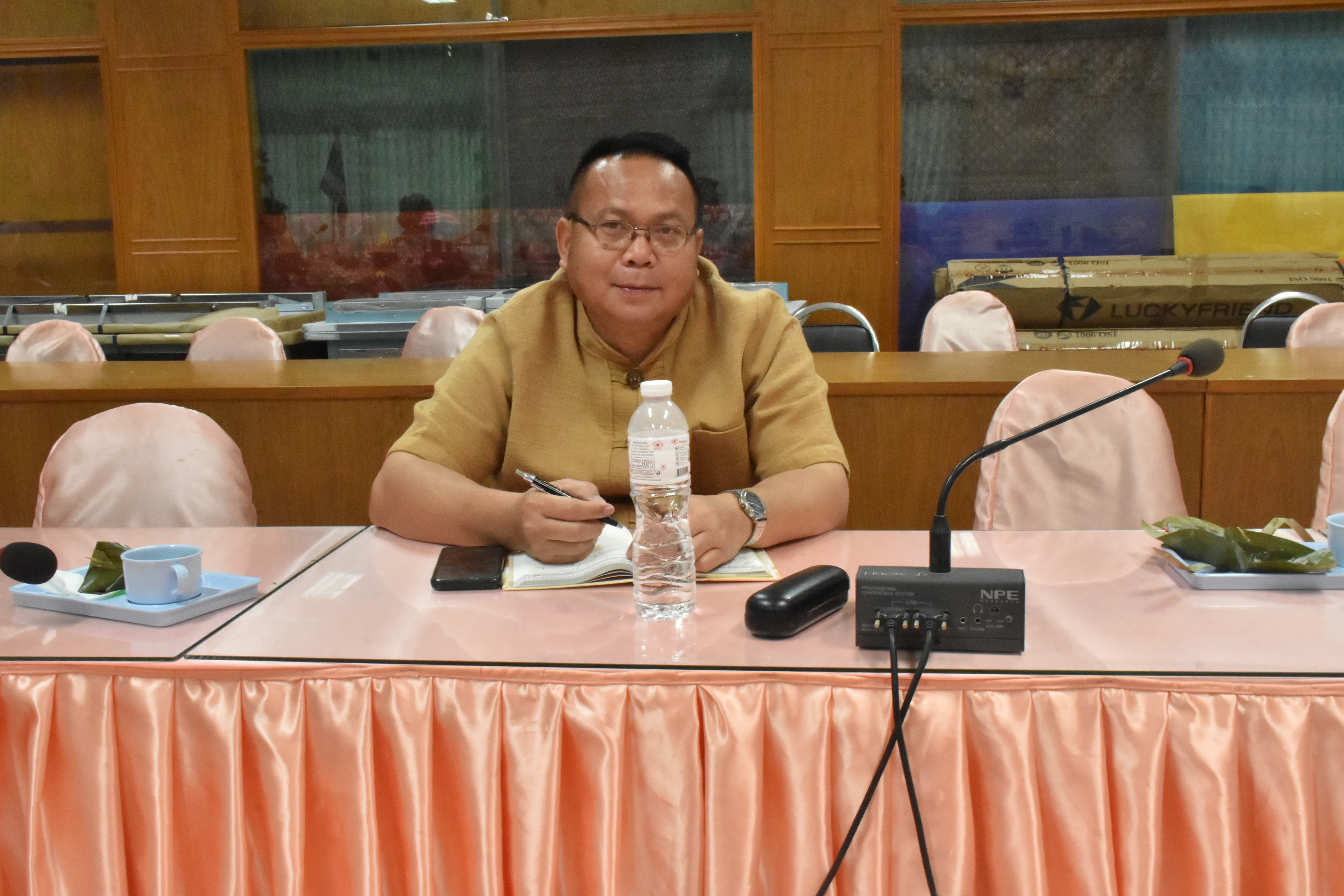 พช.มหาสารคาม ร่วมประชุมสร้างความเข้าใจการขับเคลื่อนการขจัดความยากจนและพัฒนาคนทุกช่วงวัยฯ ปี พ.ศ. 2566  ผ่านระบบออนไลน์ Cisco Webx