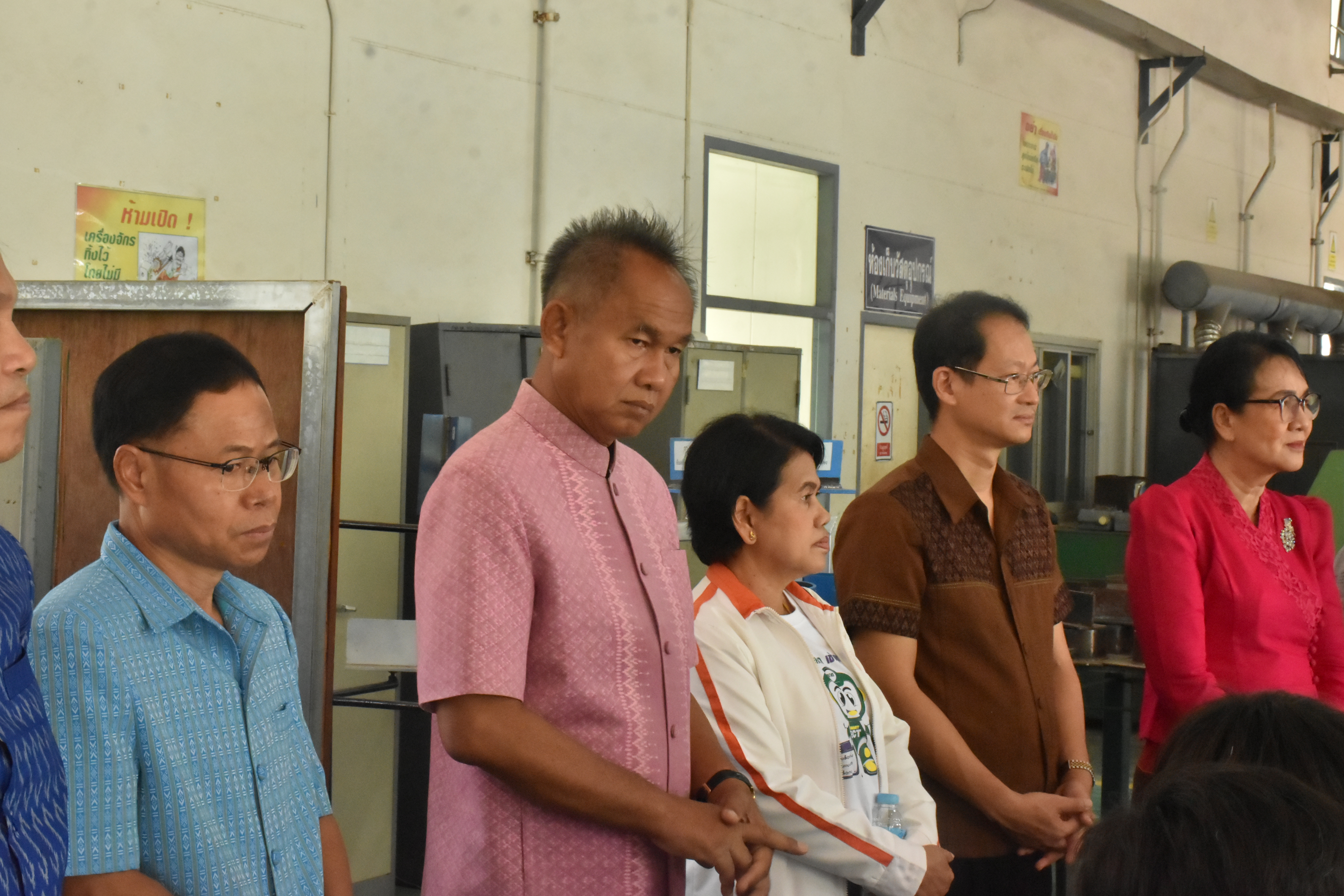 ? พช.มหาสารคาม ร่วมกิจกรรม มอบวุฒิบัตรและชุดเครื่องมือพื้นฐานในการประกอบอาชีพ โครงการเพิ่มทักษะเฉพาะแก่แรงงานอิสระยุค 4.0 (Gig Worker)?