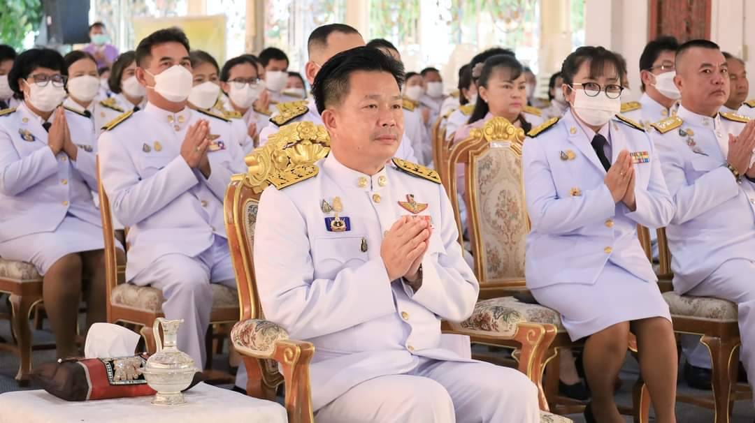 ?พช.มหาสารคาม  ร่วมทำบุญตักบาตร ถวายเป็นพระราชกุศลแด่ สมเด็จพระนางเจ้าฯ พระบรมราชินี เนื่องในโอกาสวันเฉลิมพระชนมพรรษา 3 มิถุนายน 2566?