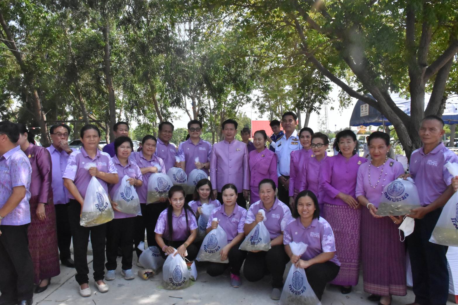 ?พช.มหาสารคาม ร่วมกิจกรรม ปล่อยพันธุ์สัตว์น้ำ เนื่องในโอกาสวันเฉลิมพระชนมพรรษาสมเด็จพระนางเจ้าฯ พระบรมราชินี 3 มิถุนายน 2566 ?