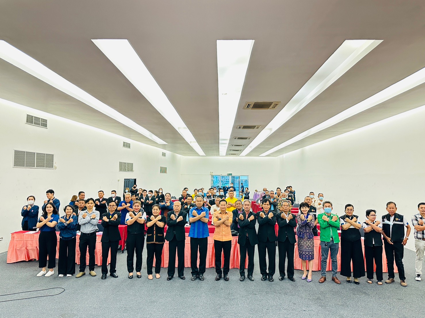 ? จังหวัดมหาสารคามเป็นเจ้าภาพการประชุมร่วมคณะกรรมการเครือข่ายกองทุนหมู่บ้านและชุมชนเมือง 3 จังหวัด ( มหาสารคาม  ขอนแก่น  และชัยภูมิ)?