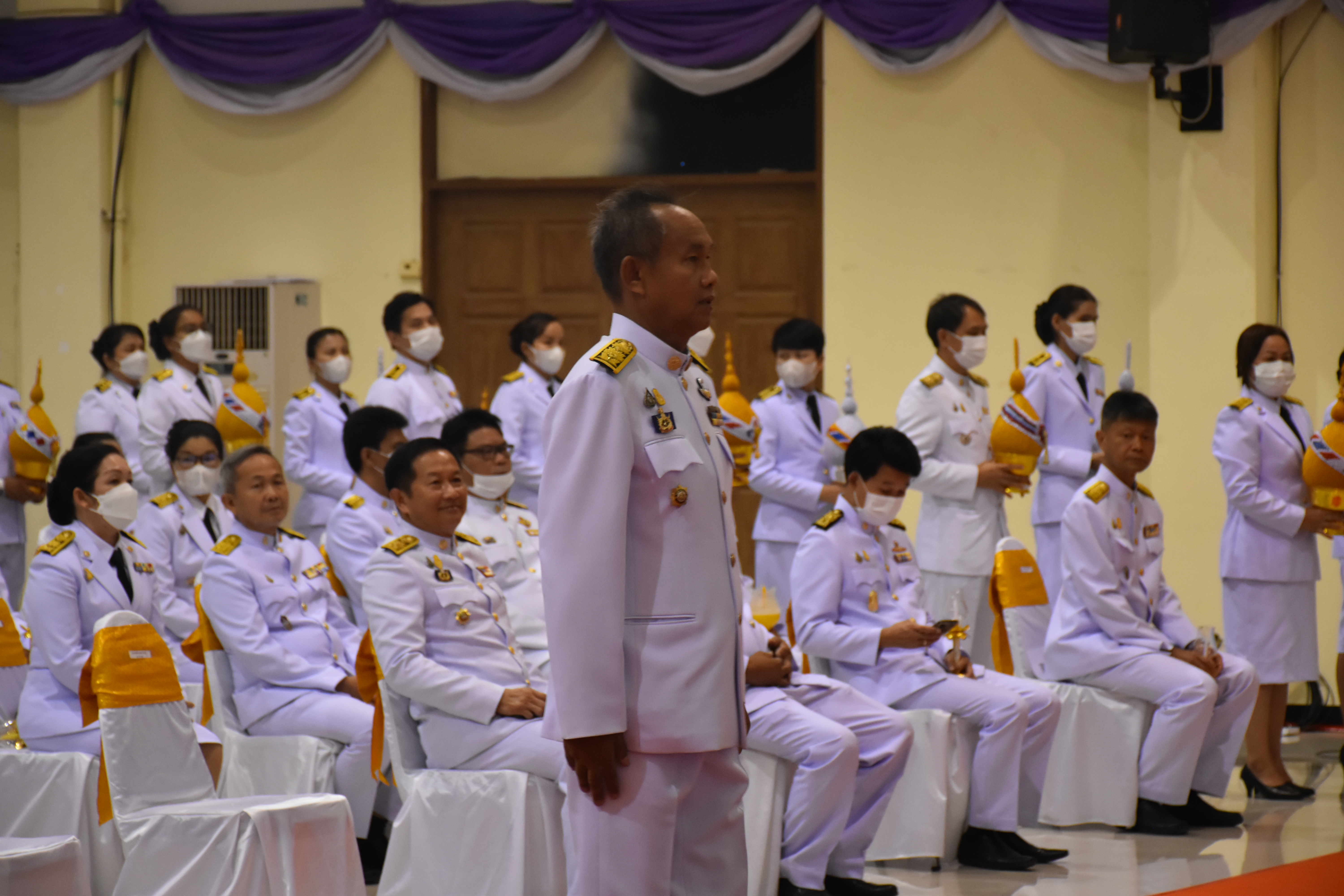 ?พช.มหาสารคาม ร่วมพิธีวางพานพุ่ม และจุดเทียนชัยถวายพระพรชัยมงคล สมเด็จพระนางเจ้าสุทิดา พัชรสุธาพิมลลักษณ พระบรมราชินี เนื่องในโอกาสวันเฉลิมพระชนมพรรษา วันที่ 3 มิถุนายน 2566 ?