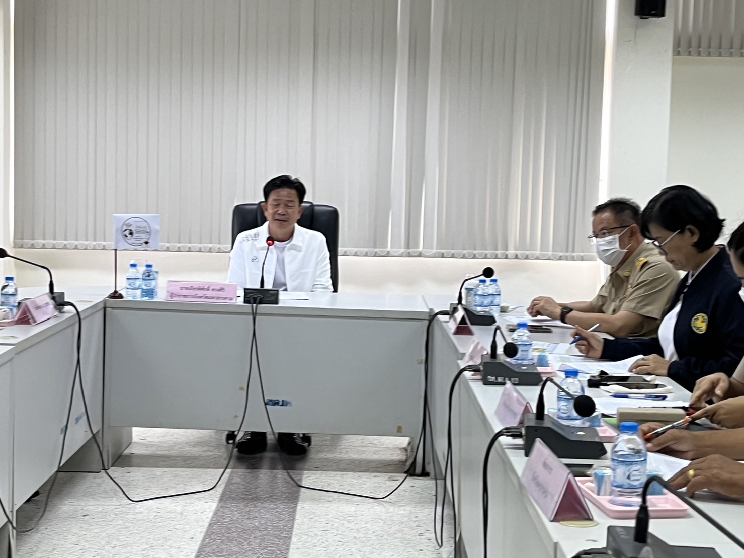 ?พช.มหาสารคาม  ร่วมประชุมเตรียมความพร้อมในการจัดกิจกรรมปลูกต้นไม้เฉลิมพระเกียรติฯ การประชุมมอบนโยบายการปฏิบัติราชการในพื้นที่ และลงพื้นที่ตรวจติดตามโครงการฯ ที่สำคัญของกระทรวงมหาดไทย ?