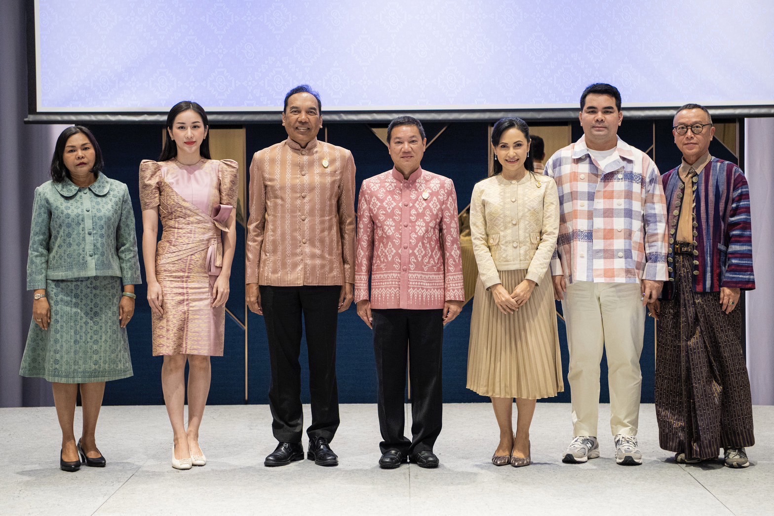 พช.มหาสารคาม นำกลุ่มทอผ้า เข้าร่วมโครงการพัฒนาศักยภาพผู้ผลิต ผู้ประกอบการ ประเภทผ้าและหัตถกรรม ภาคตะวันออกเฉียงเหนือ