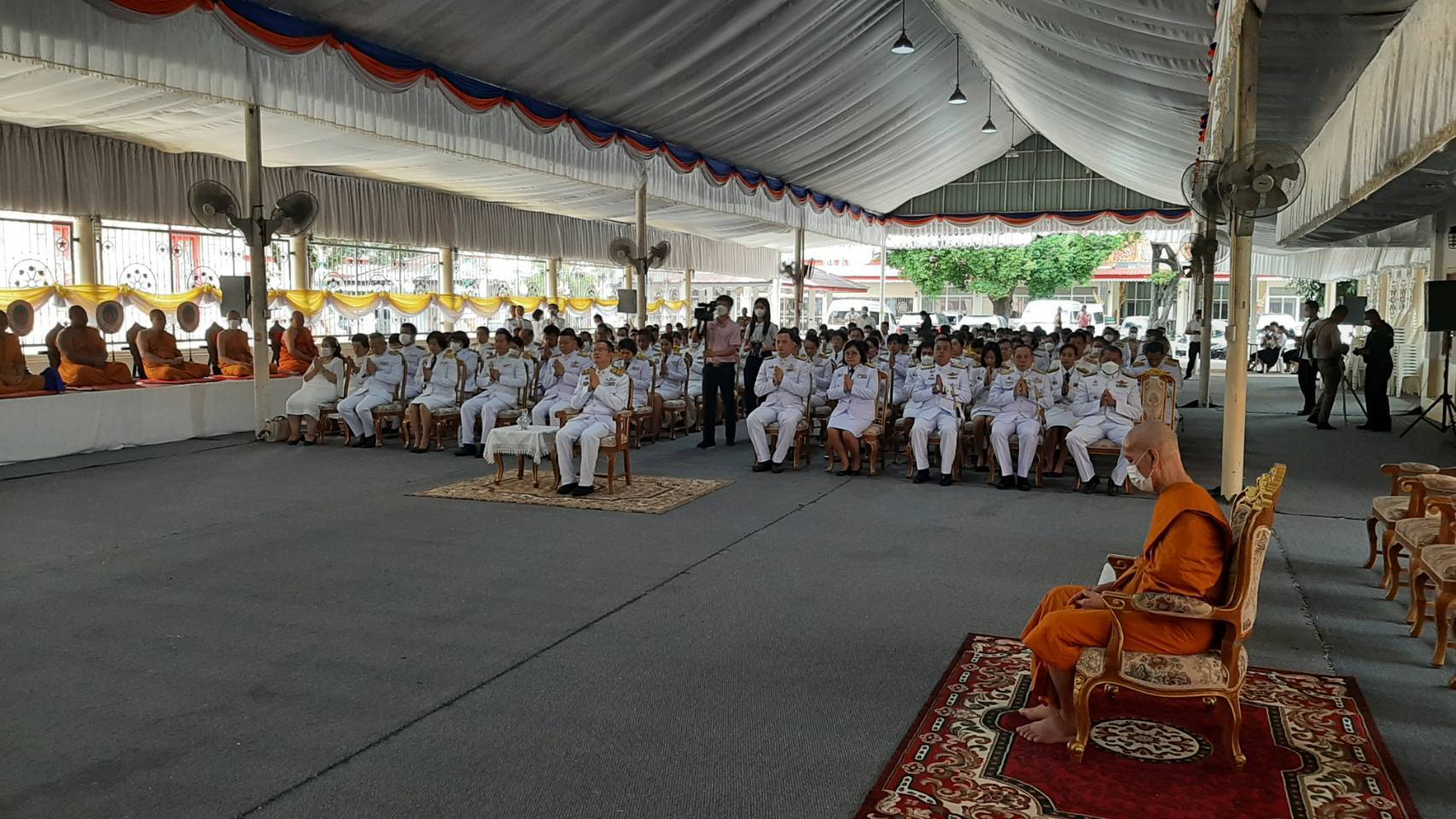 ?พัฒนาการจังหวัดมหาสารคาม ร่วมพิธีเจริญพระพุทธมนต์เฉลิมพระเกียรติสมเด็จพระเจ้าน้องนางเธอ เจ้าฟ้าจุฬาภรณวลัยลักษณ์ อัครราชกุมารี กรมพระศรีสวางควัฒน วรขัตติยราชนารี เนื่องในโอกาสวันคล้ายวันประสูติ ๔ กรกฎาคม?