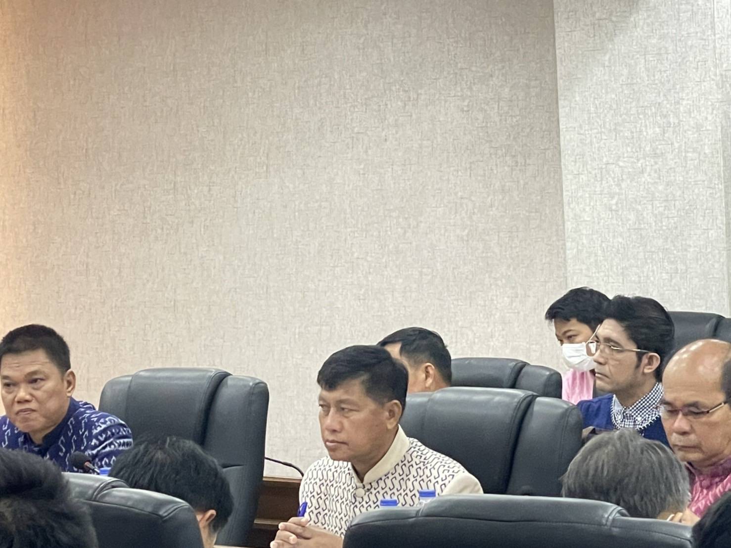 ?พช.มหาสารคาม : ร่วมประชุมนิเทศติดตามการขับเคลื่อนโครงการ “อำเภอบำบัดทุกข์ บำรุงสุข แบบบูรณาการอย่างยั่งยืน” และ “หนึ่งตำบล หนึ่งหมู่บ้านยั่งยืน (Sustainable Village)” ในพื้นที่จังหวัดมหาสารคาม?