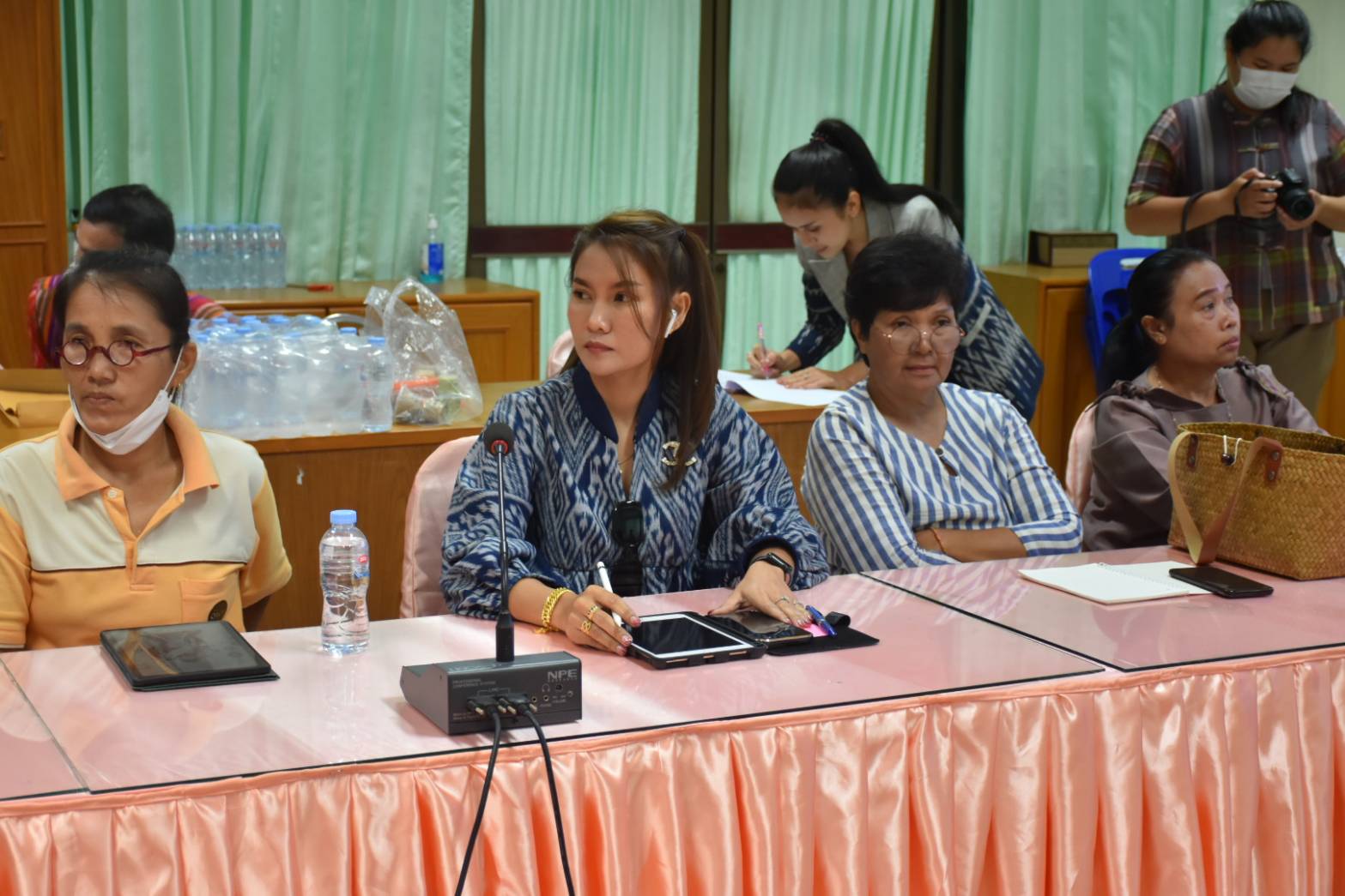 ?พช.มหาสารคาม จัดประชุมผู้ประกอบการ OTOP เตรียมเข้าร่วมงานศิลปาชีพประทีปไทย OTOP ก้าวไกลด้วยพระบารมี ปี พ.ศ. 2566 ?