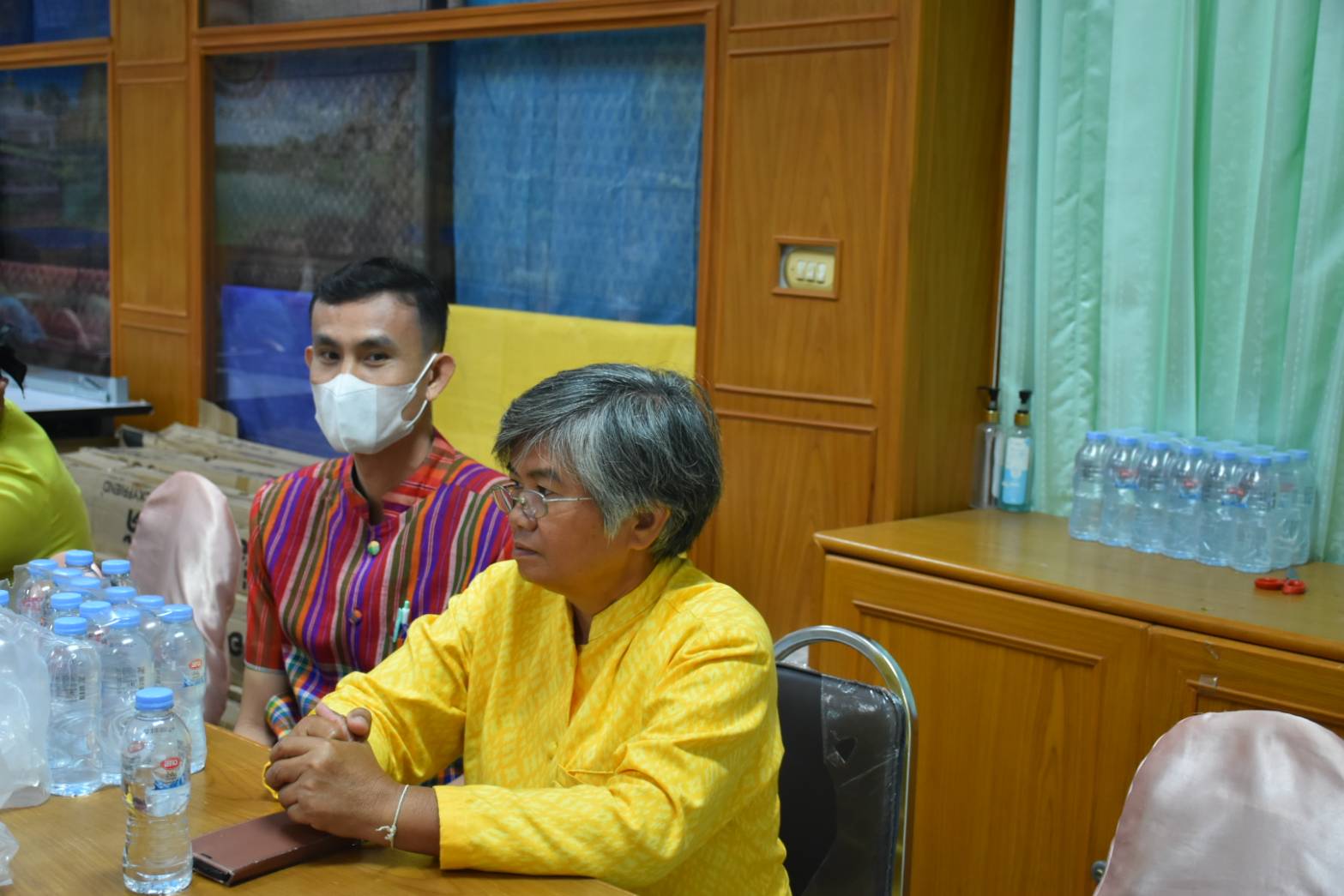?พช.มหาสารคาม จัดประชุมผู้ประกอบการ OTOP เตรียมเข้าร่วมงานศิลปาชีพประทีปไทย OTOP ก้าวไกลด้วยพระบารมี ปี พ.ศ. 2566 ?