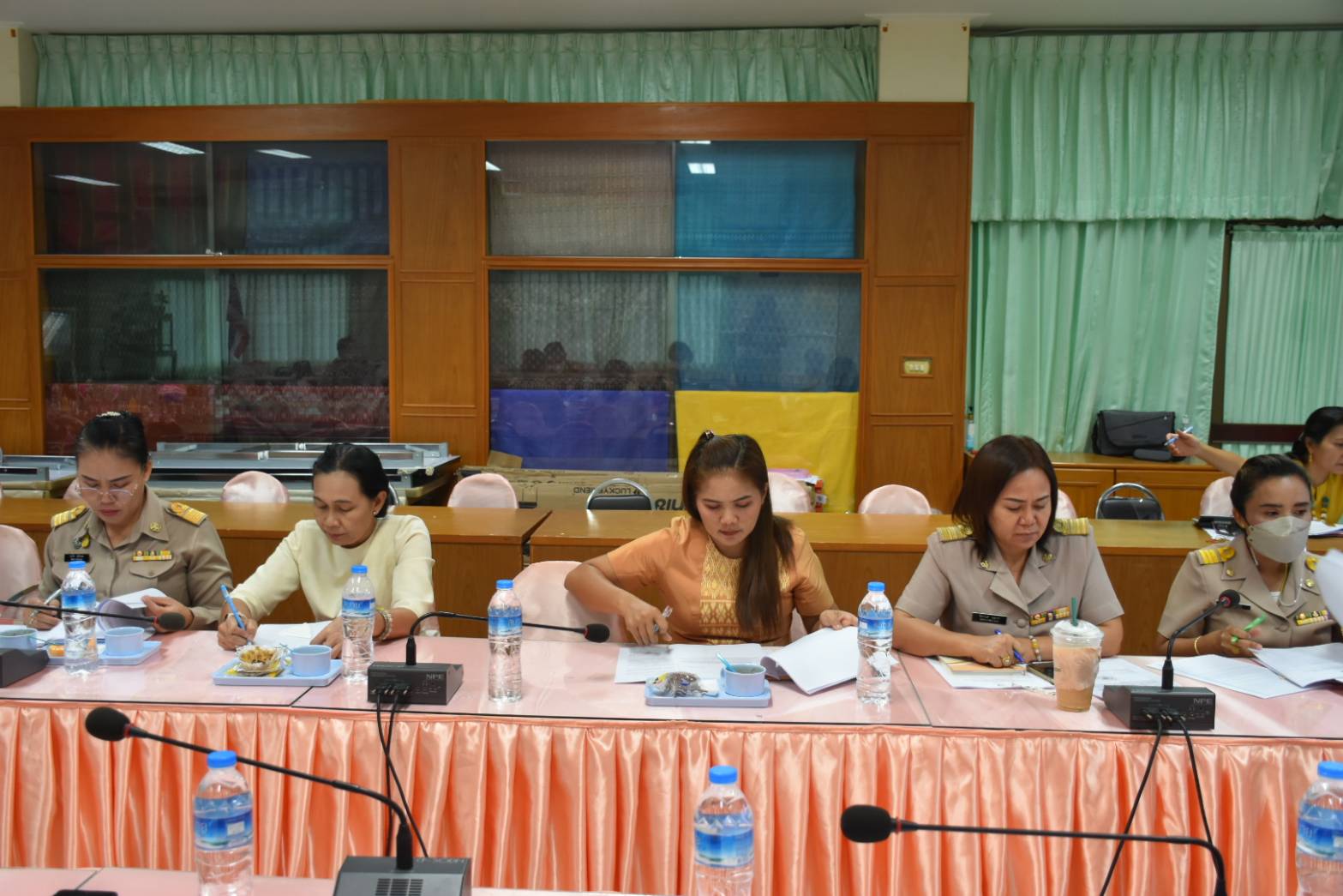 ?พช.มหาสารคามพช.มหาสารคาม จัดประชุมชี้แจงทำความเข้าใจแนวทางมาตรการลดความเดือดร้อนให้แก่ลูกหนี้กองทุนพัฒนาบทบาทสตรี พ.ศ. 2566?