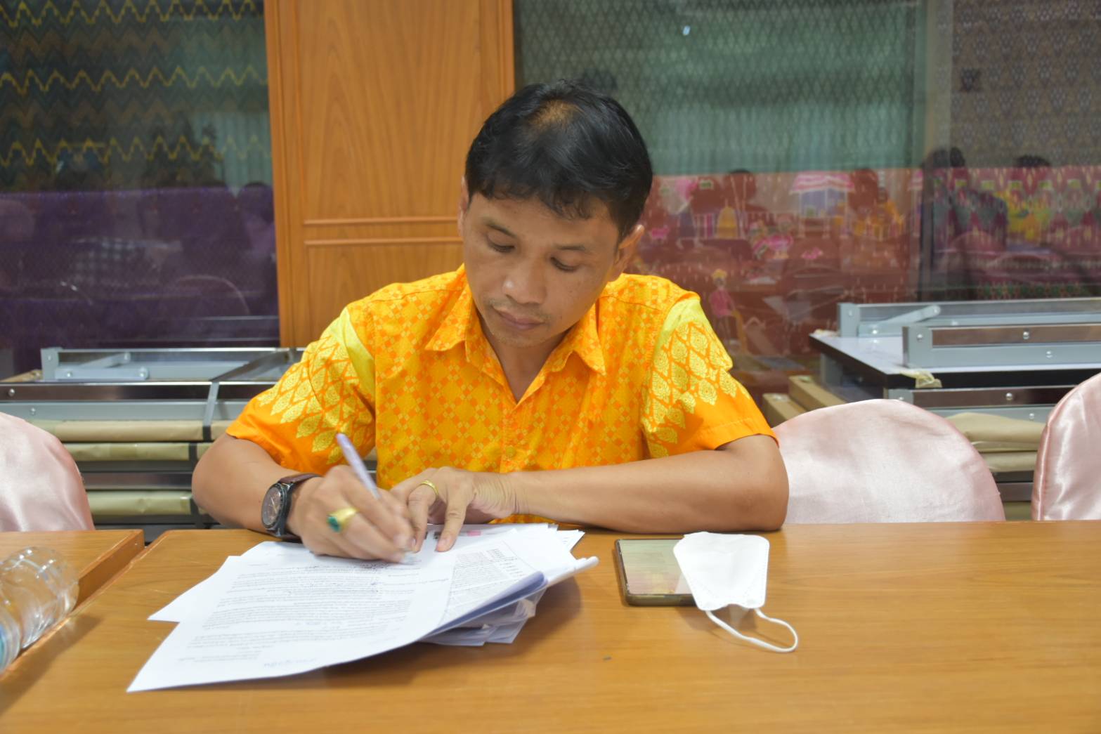 ? พช.มหาสารคาม ประชุมติดตามความก้าวหน้าการดำเนินกิจกรรมตามยุทธศาสตร์กรมการพัฒนาชุมชน?