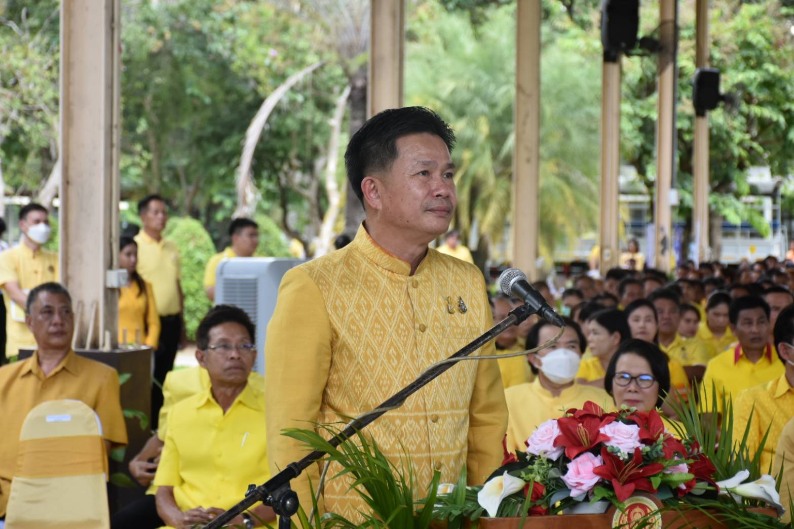 ?ปลัดมหาดไทยเปิดกิจกรรมปลูกต้นไม้เฉลิมพระเกียรติสมเด็จพระบรมราชชนนีพันปีหลวง เนื่องในโอกาสมหามงคลทรงเจริญพระชนมายุ 91 พรรษา และเฉลิมพระเกียรติพระบาทสมเด็จพระเจ้าอยู่หัว เนื่องในโอกาสทรงเจริญพระชนมายุ 71 พรรษา พร้อมมอบพันธุ์ไม้แก่ภาคีเครือข่ายชาวมหาสารคาม และชื่นชมชาวมหาสารคามเป็นต้นแบบของคนไทยในการสืบสานพระราชปณิธานเพื่อสร้างความยั่งยืนให้กับประเทศไทยและโลกใบเดียวนี้?