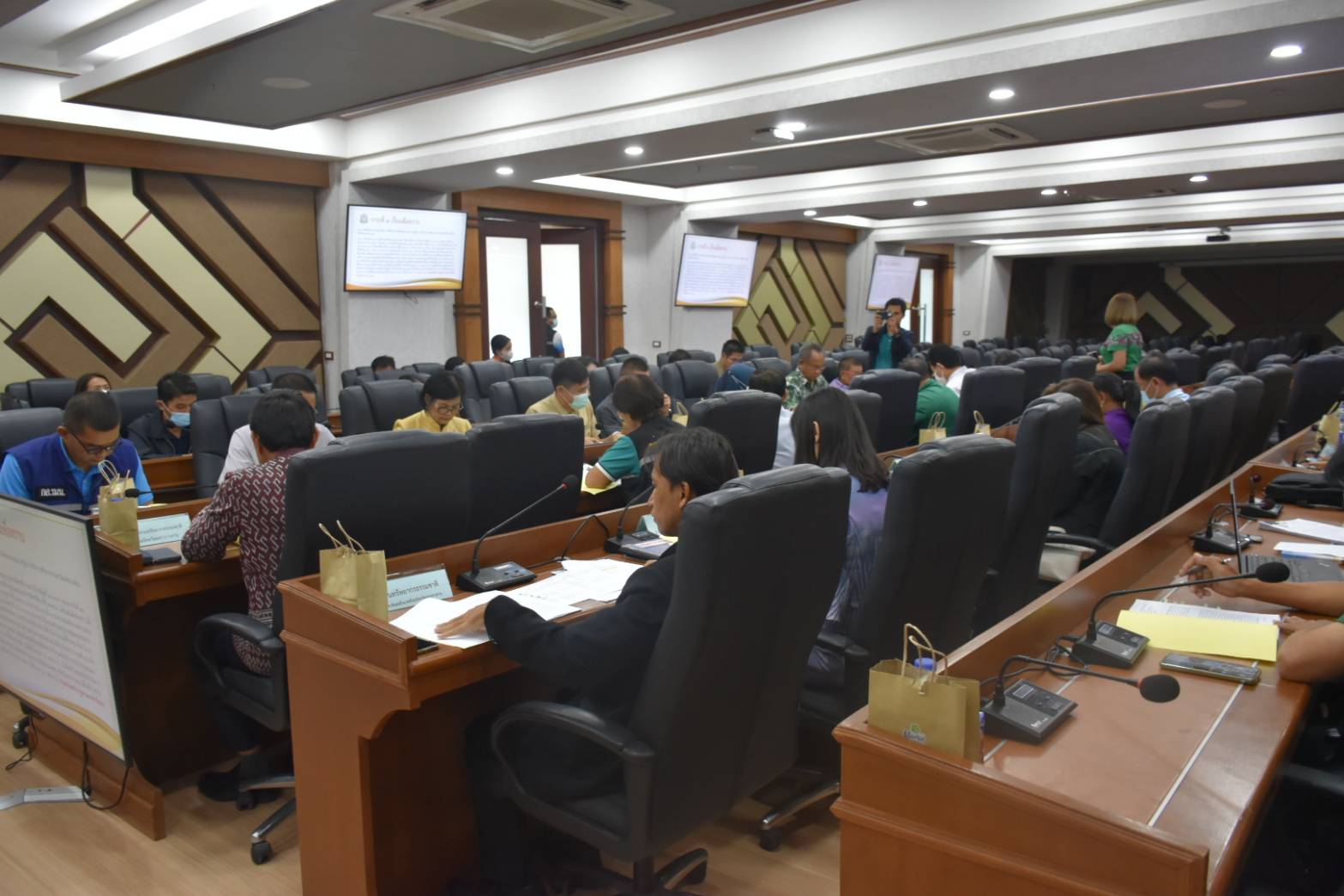 ?พช.มหาสารคาม : ร่วมประชุมคณะอนุกรรมการนโยบายที่ดินจังหวัด (คทช.จังหวัด) จังหวัดมหาสารคาม ครั้งที่ 2/2566?