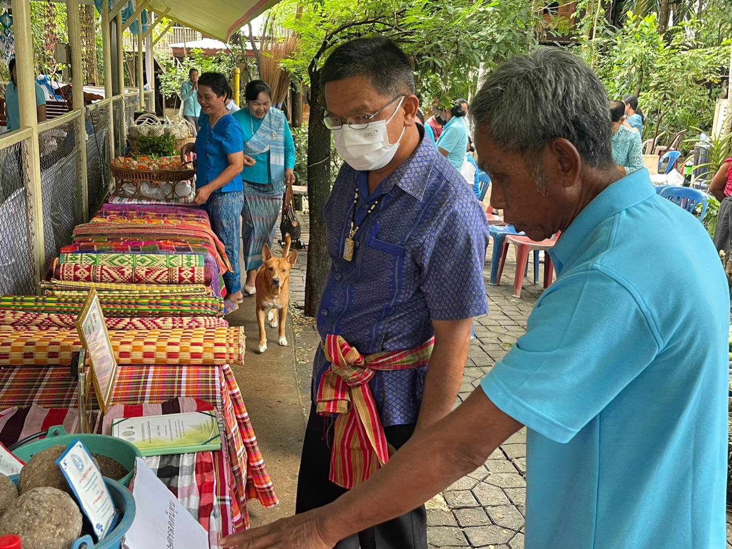 ?พช.มหาสารคาม ลงพื้นที่ประกวดคัดสรรหมู่บ้านกองทุนแม่ของแผ่นดิน ดีเด่นระดับจังหวัด ประจำปี 2566 อำเภอชื่นชมและอำเภอเชียงยืน?
