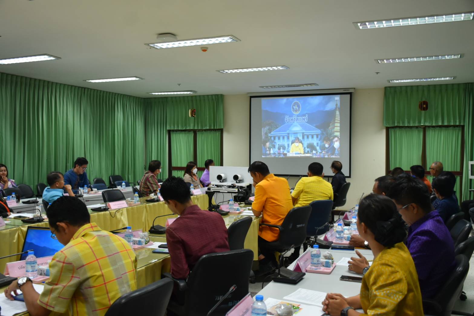 ? พช.มหาสารคาม เข้าร่วมการประชุมขับเคลื่อนและติดตามนโยบายของรัฐบาล และภารกิจสำคัญของกระทรวงมหาดไทย ประจำปีงบประมาณ พ.ศ. 2566 (เดือนกรกฎาคม 2566) ผ่านระบบวีดิทัศน์ทางไกล (VCS)  ?