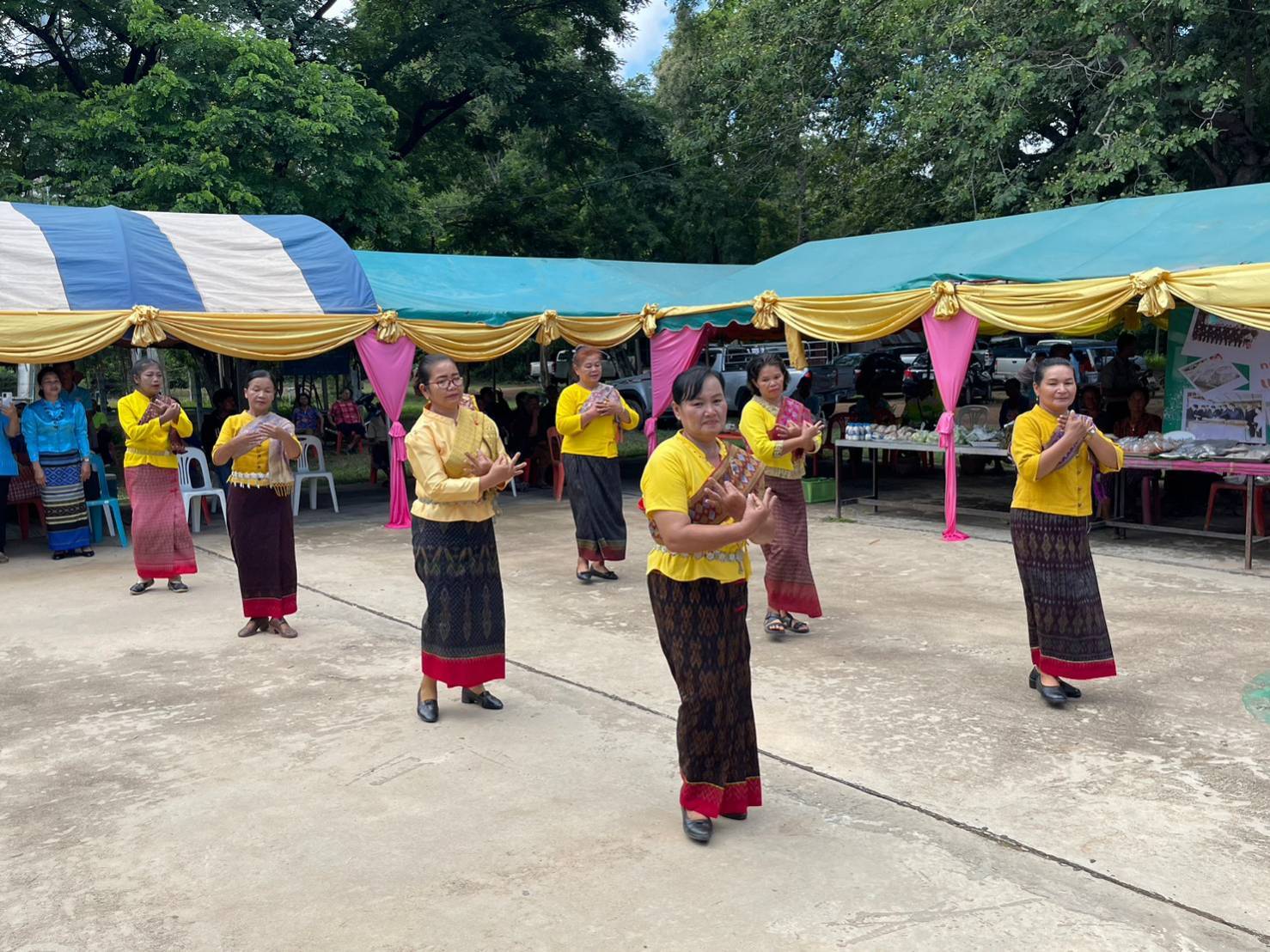 ?พช.มหาสารคาม ลงพื้นที่ประกวดคัดสรรหมู่บ้านกองทุนแม่ของแผ่นดิน ดีเด่นระดับจังหวัด ประจำปี 2566 อำเภอแกดำและอำเภอกันทรวิชัย?
