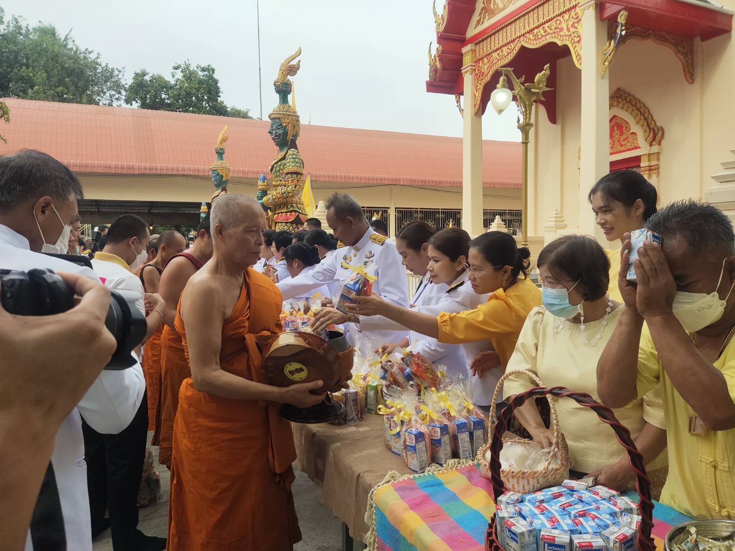 ?พช.มหาสารคาม ร่วมพิธีเฉลิมพระเกียรติพระบาทสมเด็จพระเจ้าอยู่หัว เนื่องในโอกาสวันเฉลิมพระชนมพรรษาพระบาทสมเด็จพระเจ้าอยู่หัว 28 กรกฎาคม 2566?