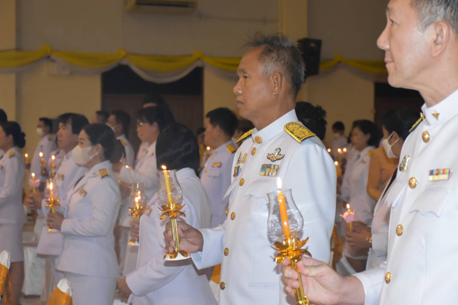 ?พช.มหาสารคาม ร่วมถวายเครื่องราชสักการะและจุดเทียนถวายพระพรชัยมงคล เฉลิมพระเกียรติพระบาทสมเด็จพระเจ้าอยู่หัว เนื่องในโอกาสมหามงคลวันเฉลิมพระชนมพรรษา (28 กรกฎาคม 2566)?
