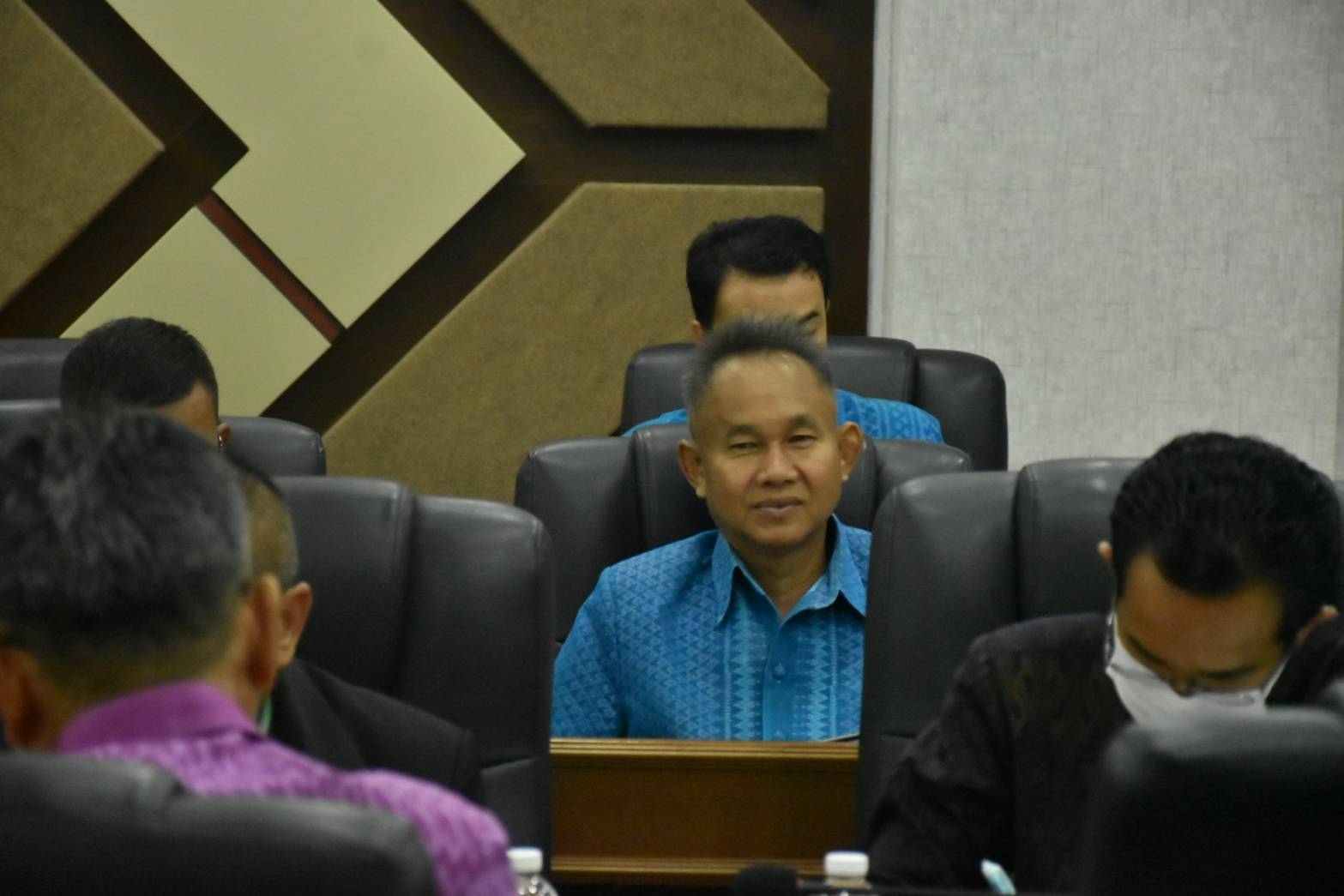 ?ผู้ว่าราชการจังหวัดมหาสารคาม ประชุมคณะกรรมการบริหารศูนย์อำนวยการขจัดความยากจนและพัฒนาคนทุกช่วงวัยอย่างยั่งยืนตามหลักปรัชญาของเศรษฐกิจพอเพียงจังหวัดมหาสารคาม (คจพ.จ) ครั้งที่ 2/2566?