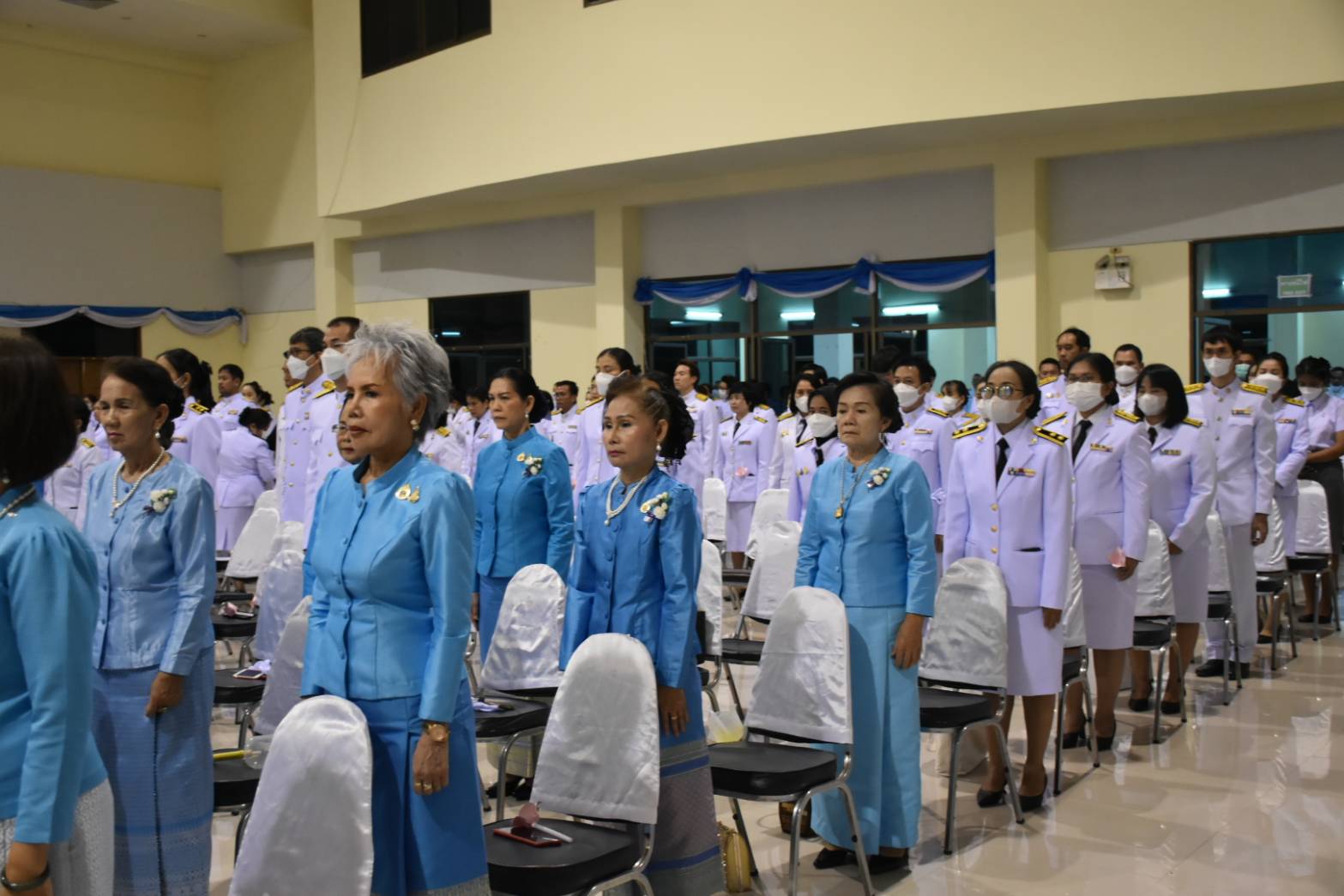 ?พช.มหาสารคาม ร่วมถวายเครื่องราชสักการะและจุดเทียนถวายพระพรชัยมงคล สมเด็จพระนางเจ้าสิริกิติ์ พระบรมราชินีนาถ พระบรมราชชนนีพันปี​หลวง​ เนื่องในโอกาสวันเฉลิมพระชนมพรรษา 12 สิงหาคม 2566?