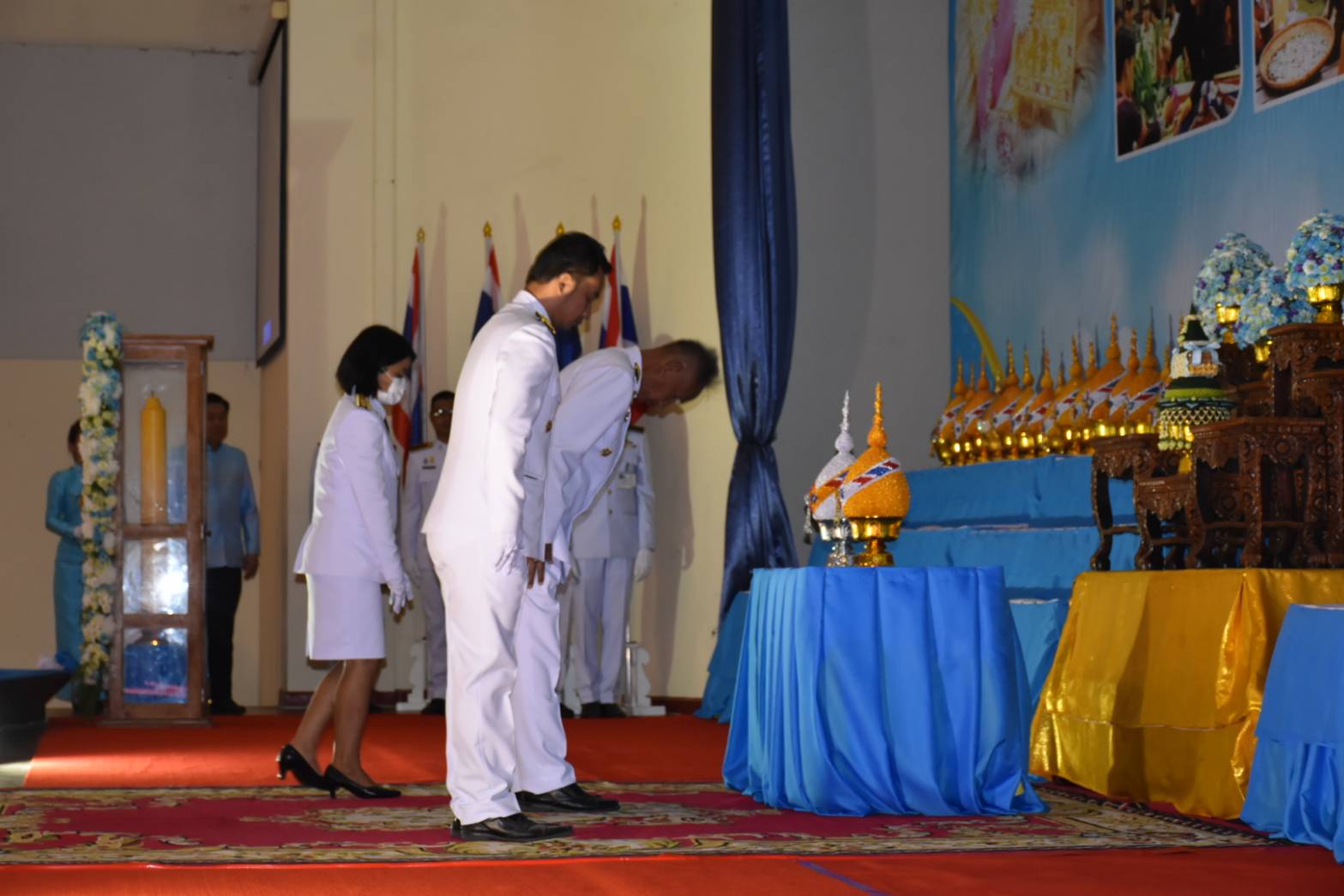 ?พช.มหาสารคาม ร่วมถวายเครื่องราชสักการะและจุดเทียนถวายพระพรชัยมงคล สมเด็จพระนางเจ้าสิริกิติ์ พระบรมราชินีนาถ พระบรมราชชนนีพันปี​หลวง​ เนื่องในโอกาสวันเฉลิมพระชนมพรรษา 12 สิงหาคม 2566?