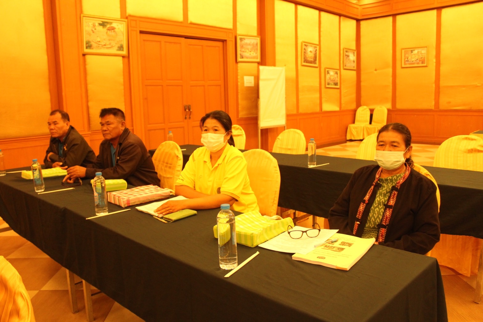 ?พช.มหาสารคามประชุมเชิงปฏิบัติการส่งเสริมการสร้างรายได้จากกิจการอาหารปลอดภัยระดับจังหวัด?