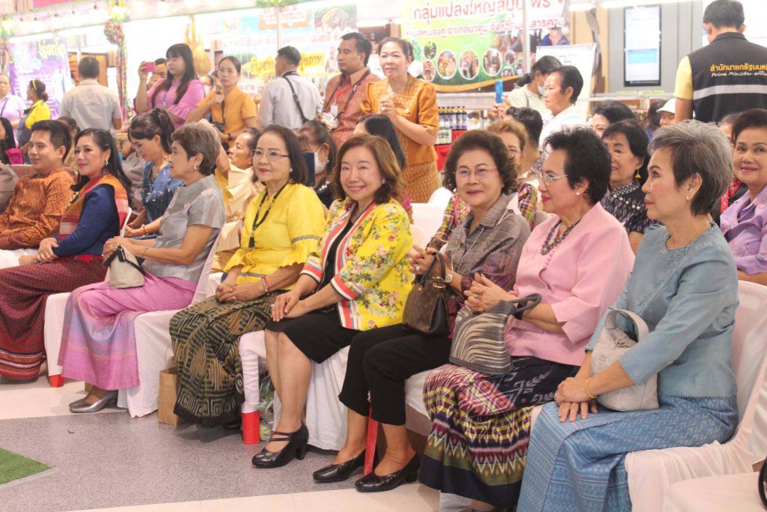 🔷พช.มหาสารคาม จัดงาน “อาหารปลอดภัย ประชารัฐร่วมใจ สร้างรายได้สู่ชุมชน ”ตามโครงการส่งเสริมช่องทางการตลาดเครือข่ายเกษตรปลอดภัย🔷