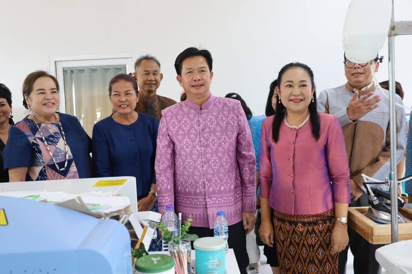 💠พช. มหาสารคาม ร่วมกิจกรรมเปิดอาคารศูนย์การเรียนรู้การออกแบบและตัดเย็บเสื้อผ้า ตำบลท่าตูม อำเภอเมือง จังหวัดมหาสารคาม💠