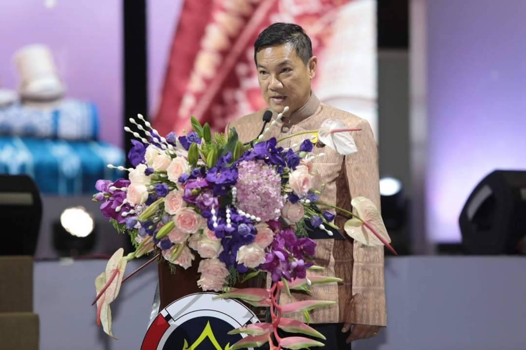 💠มท.1 เปิดงาน OTOP Midyear 2023 “ที่สุดแห่งภูมิปัญญา รังสรรค์จากการพัฒนา เพิ่มมูลค่าเศรษฐกิจไทย” ชวนพี่น้องคนไทย ชิม ช้อป ใช้ สินค้าหนึ่งตำบล หนึ่งผลิตภัณฑ์ หนุนยกระดับ OTOP สู่สากล เปิดช่องทาง ขยายโอกาส สร้างรายได้สู่ชุมชน💠