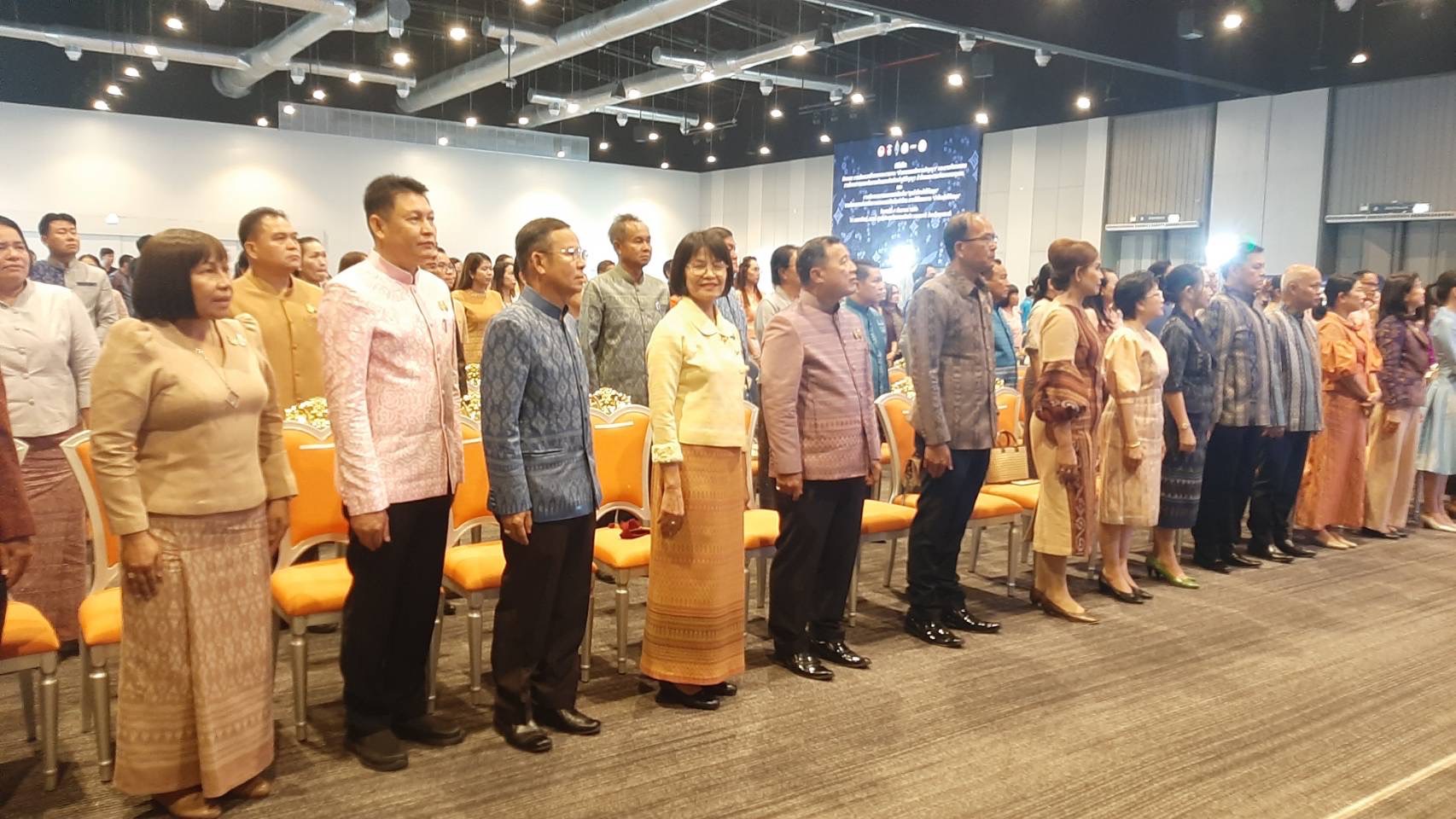 ?พช.มหาสารคามร่วมพิธีเปิดกิจกรรม งานประกวดผ้าลายพระราขทาน “ผ้าลายดอกรักราชกัญญา” และงานหัตกรรม ตามโครงการยกระดับการพัฒนาผลิตภัณฑ์ภูมิปัญญา ผ้าไทยและงานหัตถกรรมชุมชน และงานประกวดการออกแบบตัดเย็บ “ชุดผ้าไทยใส่ให้สนุก” ตามโครงการส่งเสริมภารออกแบบตัดเย็บผ้าไทย ภายใต้โครงการ “ผ้าไทยใส่ให้สนุก”?