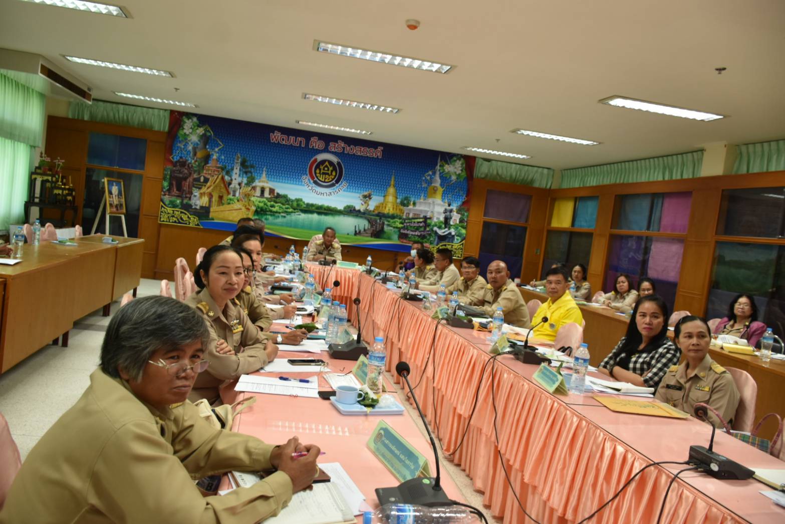 💠พช.มหาสารคาม ร่วมประชุมรับมอบนโยบายและแนวทางการดำเนินงานของรัฐมนตรีว่าการกระทรวงมหาดไทย ผ่านระบบวีดิทัศน์ทางไกล Video Conference และทีวี พช.💠