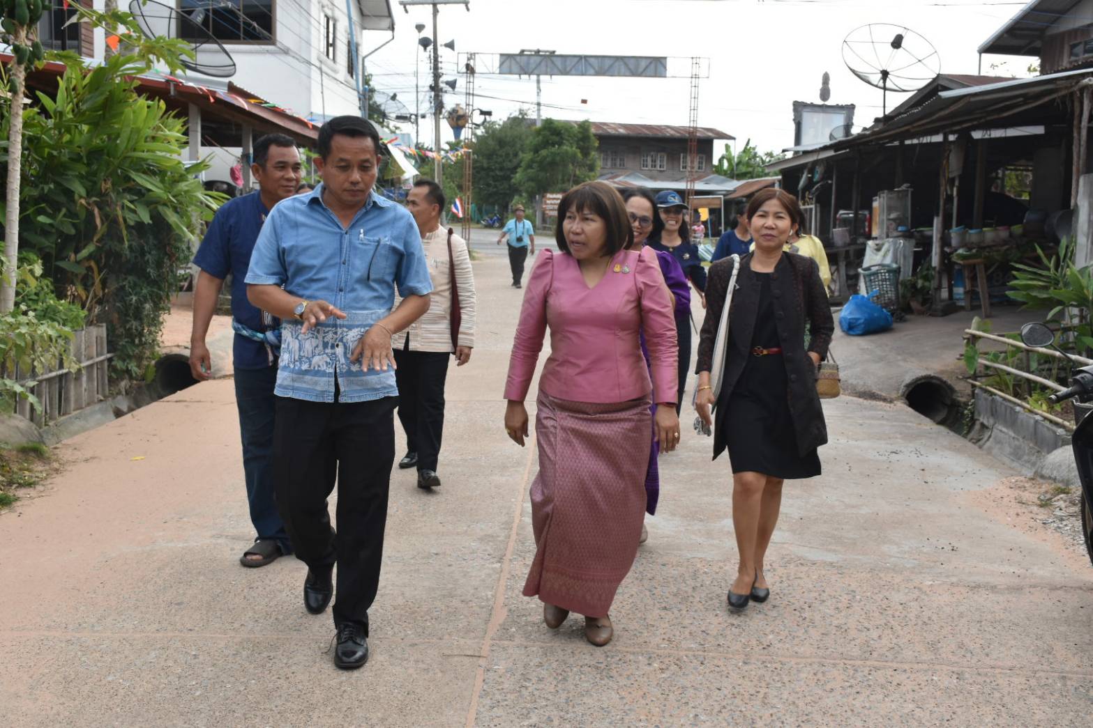 ผู้ตรวจราชการกรมการพัฒนาชุมชน เขตตรวจราชการที่ 12 (นางนวลจันทร์ ศรีมงคล) ลงพื้นที่ ตรวจติดตาม ผลการดำเนินงาน ตามภารกิจสำคัญกรมการพัฒนาชุมชน อำเภอแกดำ จังหวัดมหาสารคาม💠