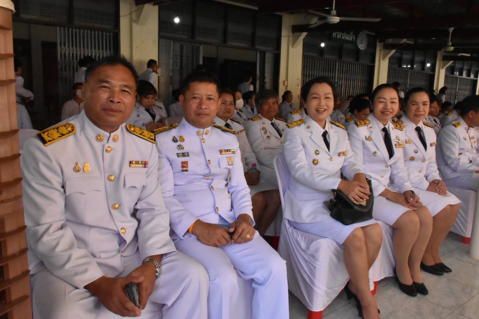 พระบาทสมเด็จพระเจ้าอยู่หัว  ทรงพระกรุณาโปรดเกล้าฯ พระราชทานผ้าพระกฐิน ประจำปี พ.ศ. 2566 ให้กรมการพัฒนาชุมชนนำไปทอดถวาย  ณ วัดพิกุลทอง พระอารามหลวง ตำบลพิกุลทอง อำเภอท่าช้าง จังหวัดสิงห์บุรี