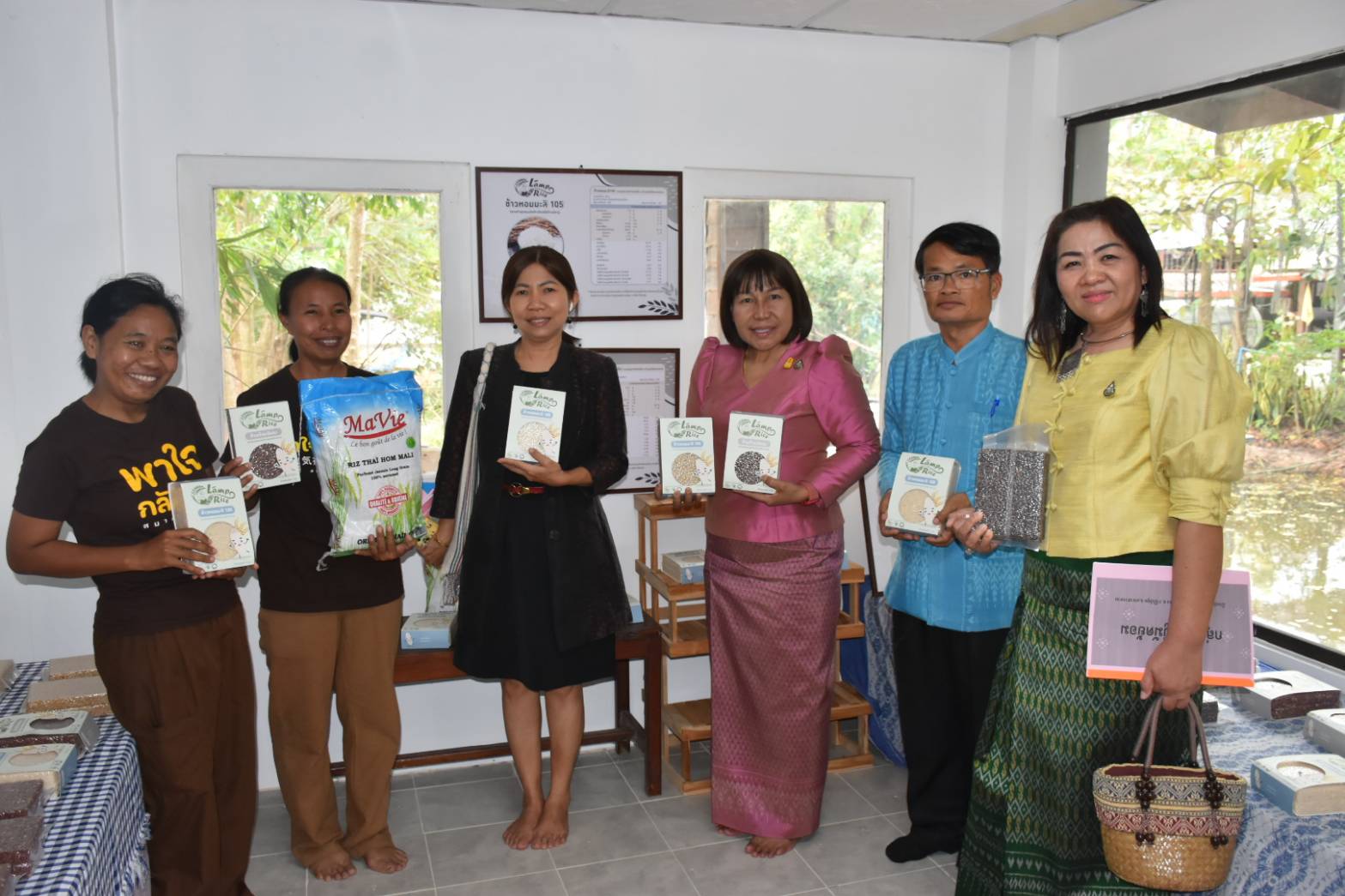 ผู้ตรวจราชการกรม กรมการพัฒนาชุมชน เขตตรวจราชการที่ 12 (นางนวลจันทร์ ศรีมงคล) ลงพื้นที่ ตรวจติดตาม ผลการดำเนินงาน ตามภารกิจสำคัญกรมการพัฒนาชุมชน อำเภอวาปีปทุม จังหวัดมหาสารคาม