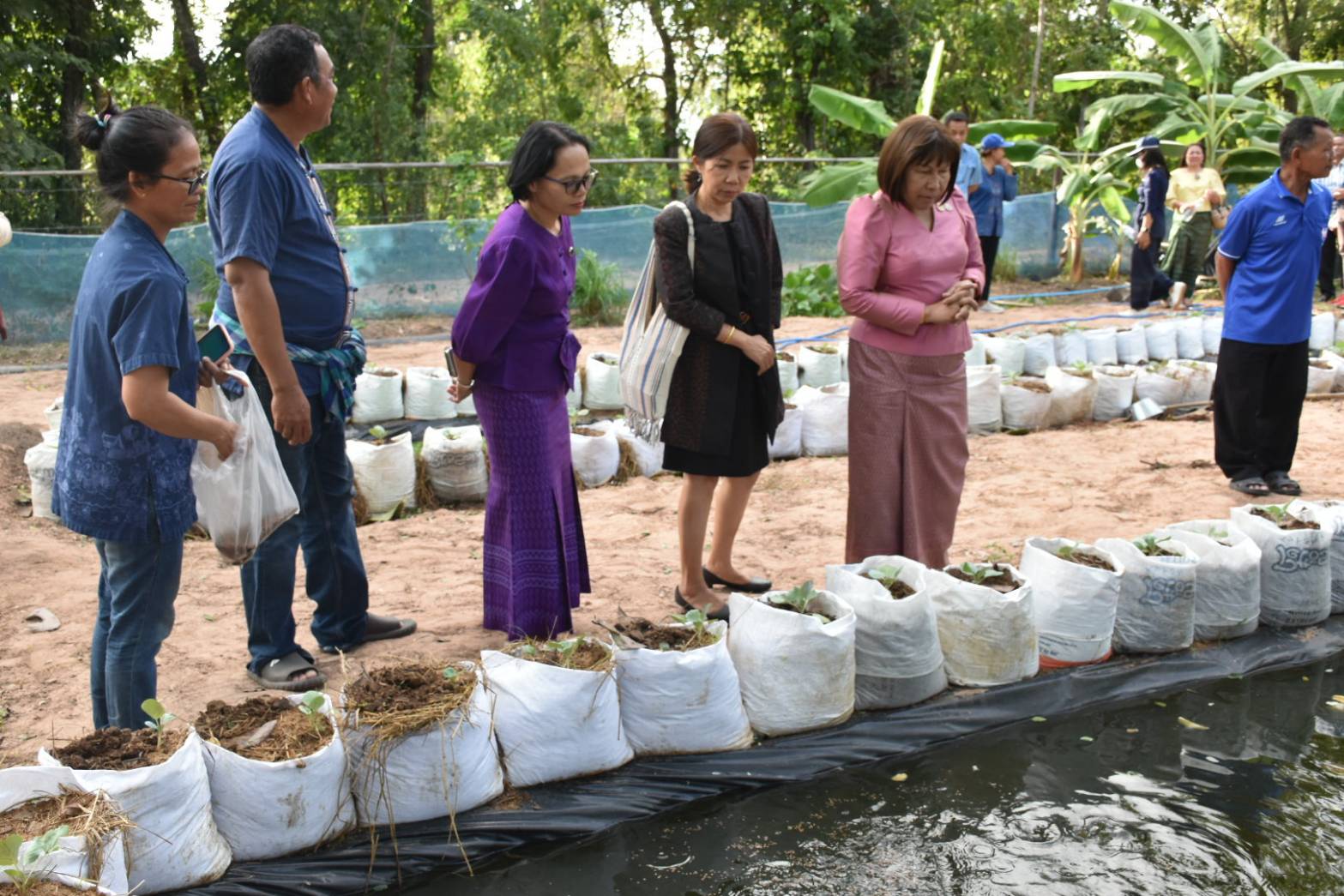 ผู้ตรวจราชการกรมการพัฒนาชุมชน เขตตรวจราชการที่ 12 (นางนวลจันทร์ ศรีมงคล) ลงพื้นที่ ตรวจติดตาม ผลการดำเนินงาน ตามภารกิจสำคัญกรมการพัฒนาชุมชน อำเภอแกดำ จังหวัดมหาสารคาม