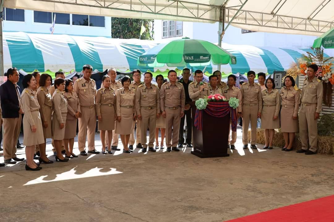 พช.มหาสารคาม ร่วมเปิดมหกรรมตลาดนัดข้าวเปลือกและการเสวนาปัญหาข้าวชาวนาสู่การแก้ไข ปัญหาเพื่อความยั่งยืน