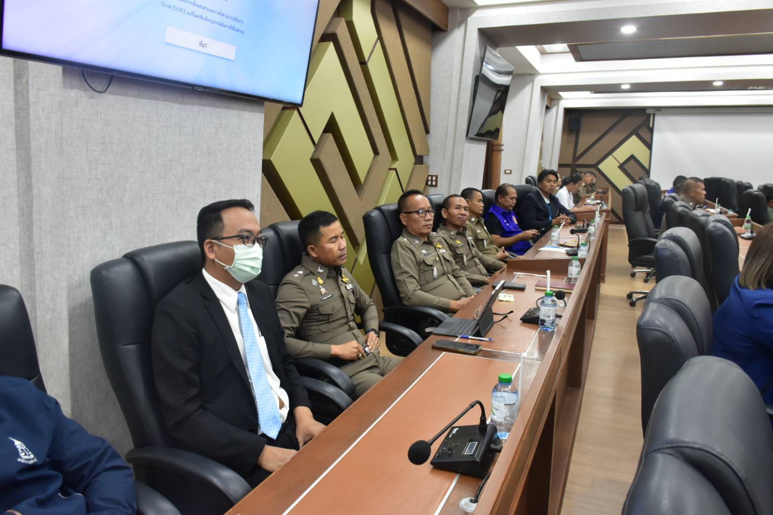 พช.มหาสารคาม ประชุมคณะกรรมการรักษาความมั่นคงและความสงบเรียบร้อยจังหวัดมหาสารคาม ครั้งที่ 11/2566 เพื่อติดตามผลการดำเนินงาน ในรอบเดือนพฤศจิกายน 2566