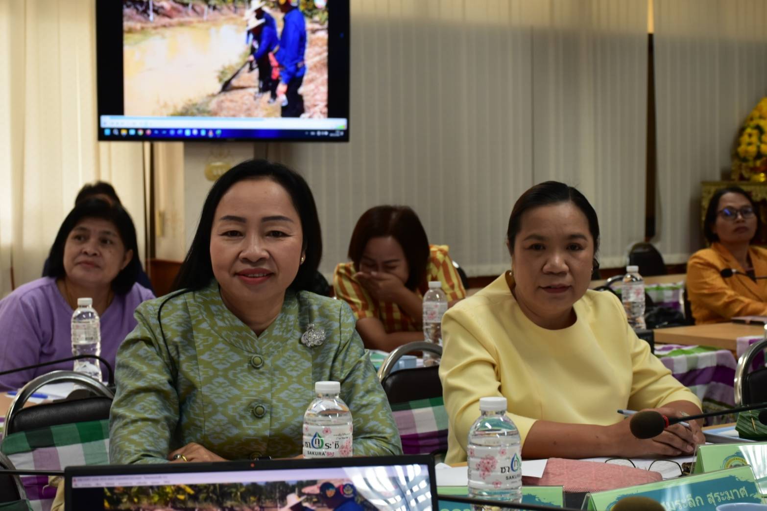 พช.มหาสารคาม ประชุมประจำเดือนสำนักงานพัฒนาชุมชนจังหวัดมหาสารคาม ครั้งที่ 12/2566