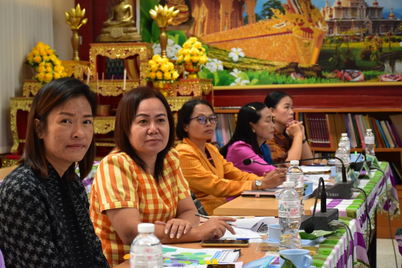 พช.มหาสารคาม ประชุมประจำเดือนสำนักงานพัฒนาชุมชนจังหวัดมหาสารคาม ครั้งที่ 12/2566